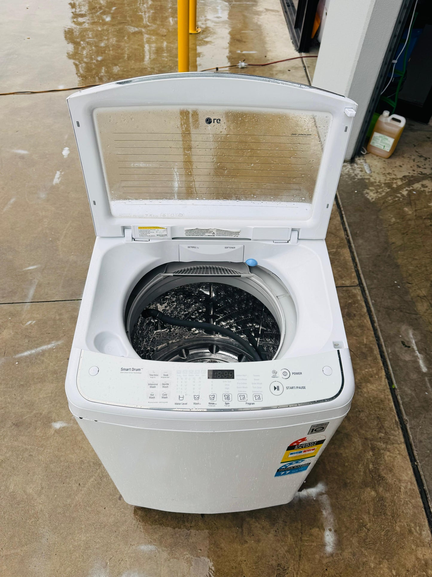 LG 7.5 KGS TOP LOADER WASHING MACHINE