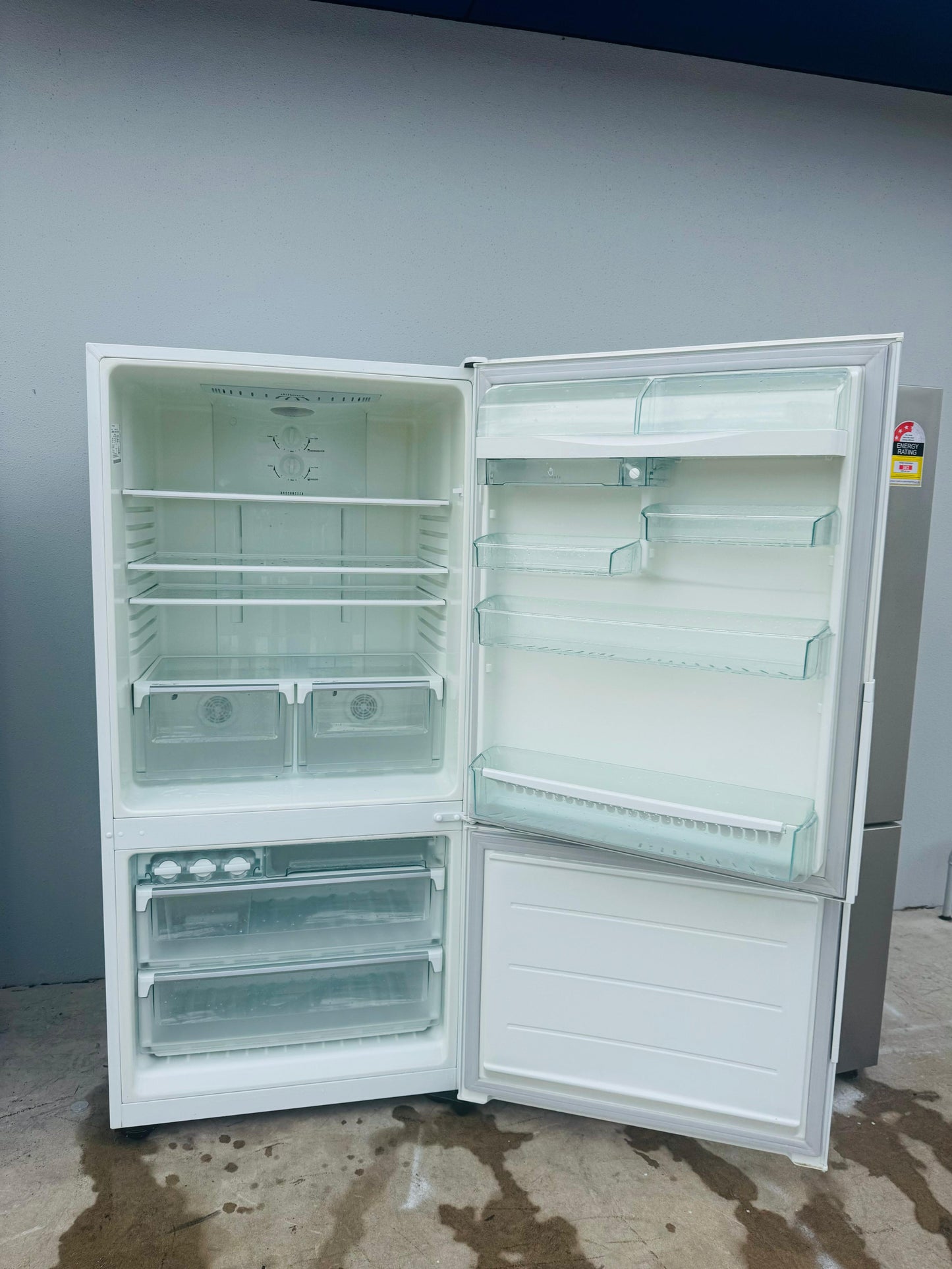 WESTING HOUSE 510 LITRES FRIDGE FREEZER