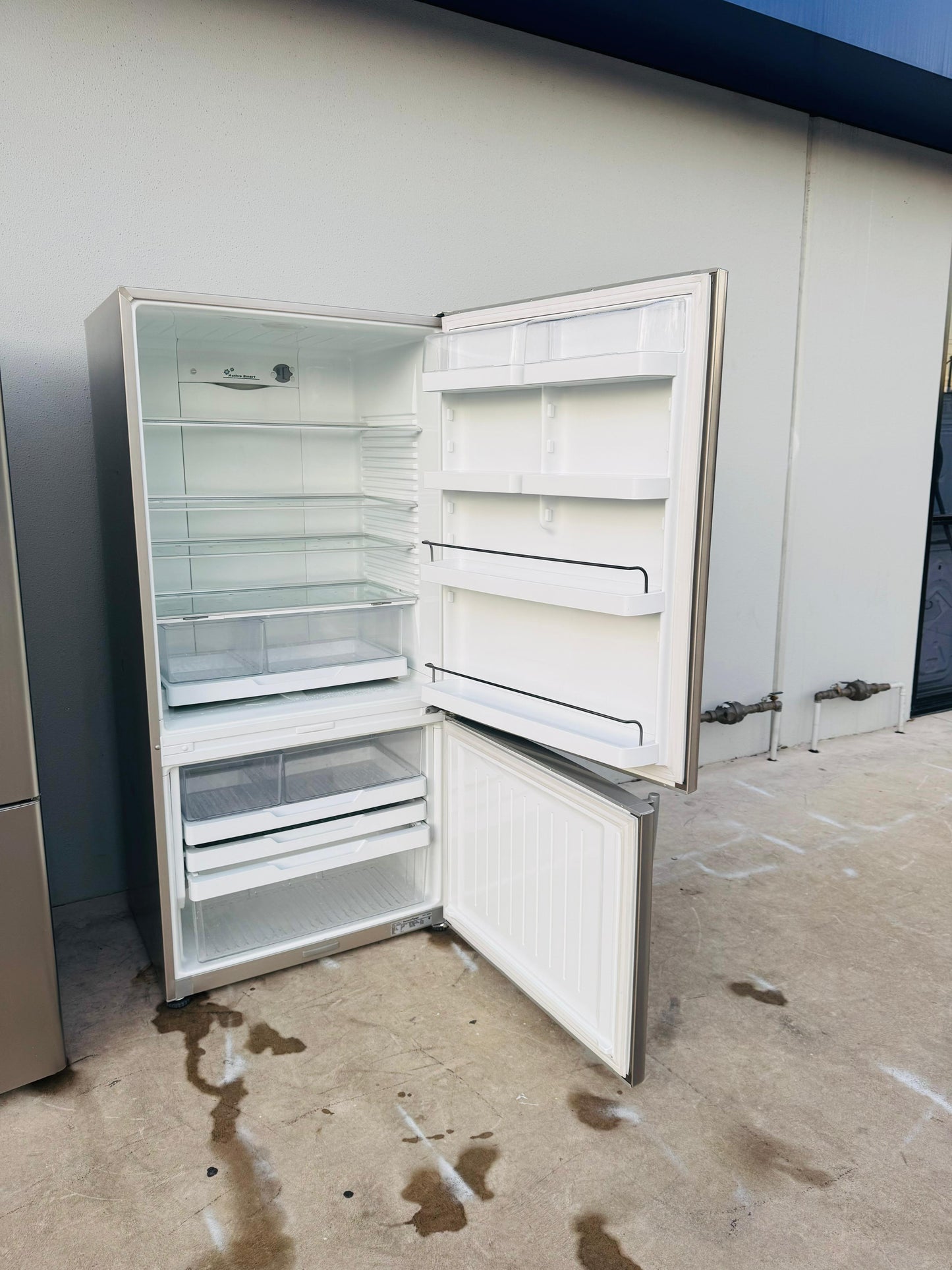 FISHER AND PAYKEL 519 LITRES FRIDGE FREEZER