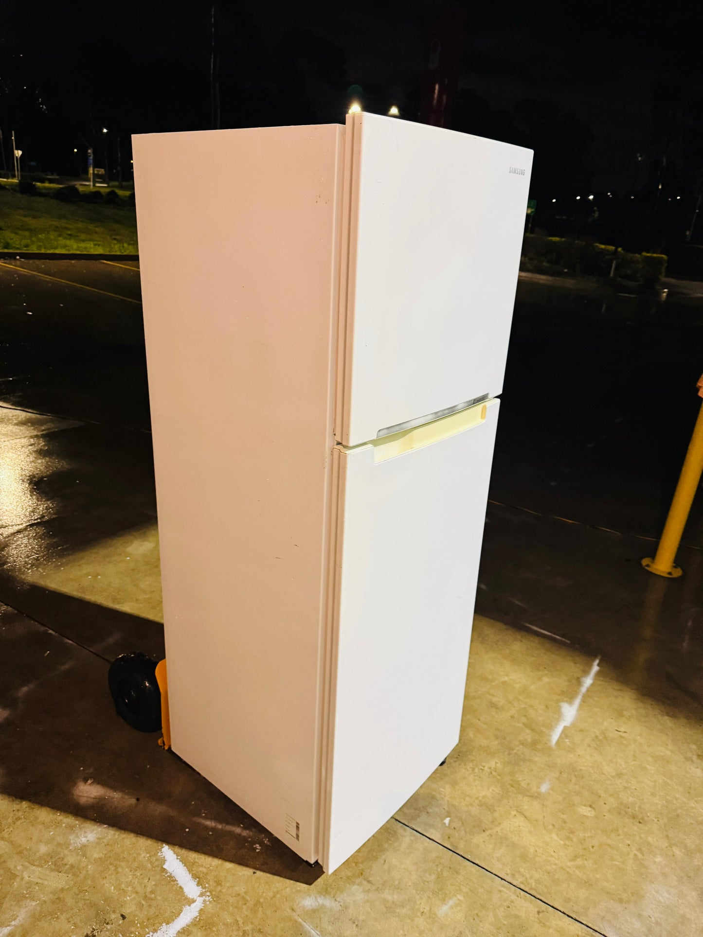 SAMSUNG 343 LITRES FRIDGE FREEZER
