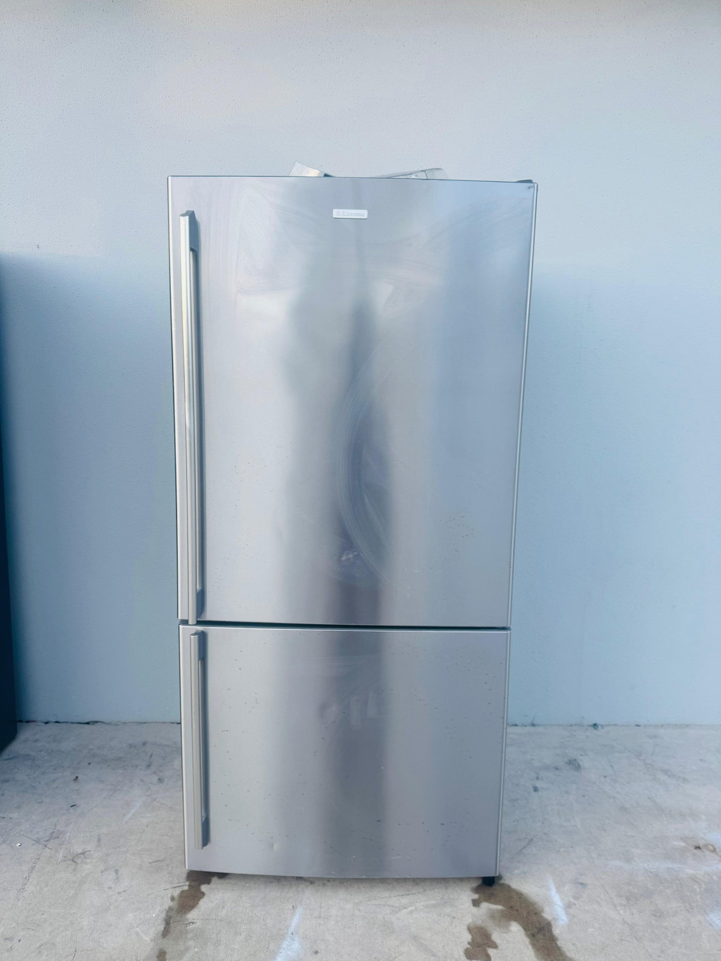 ELECTROLUX 510 LITRES FRIDGE FREEZER