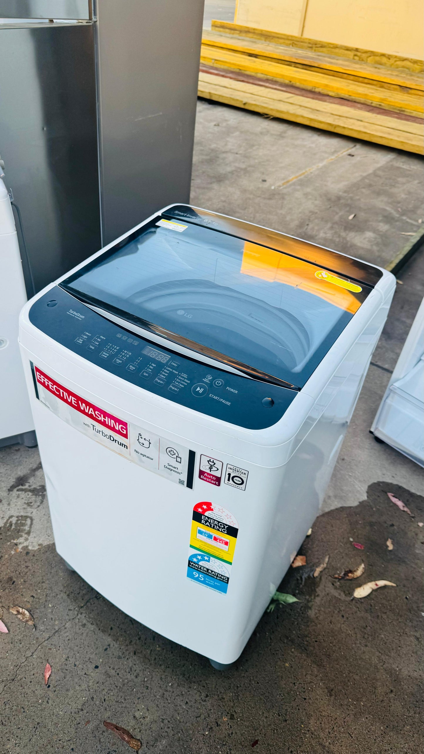 LG 6.5KGS TOP LOADER WASHING MACHINE