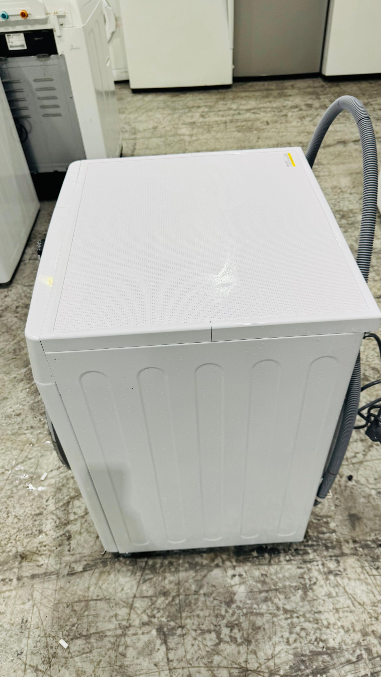 LG 9KGS FRONT LOADER WASHING MACHINE