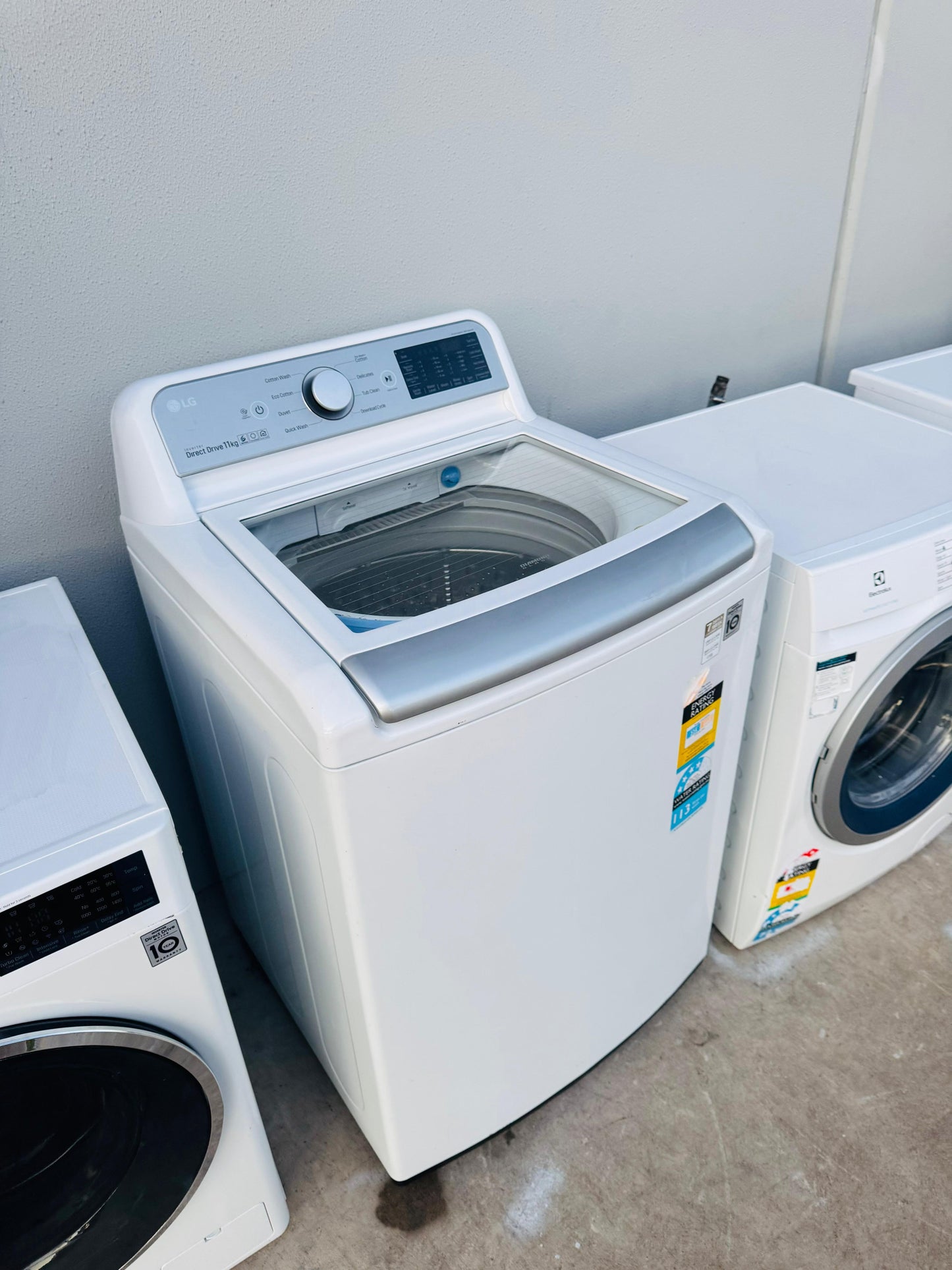 LG 11 KGS TOP LOADER WASHING MACHINE