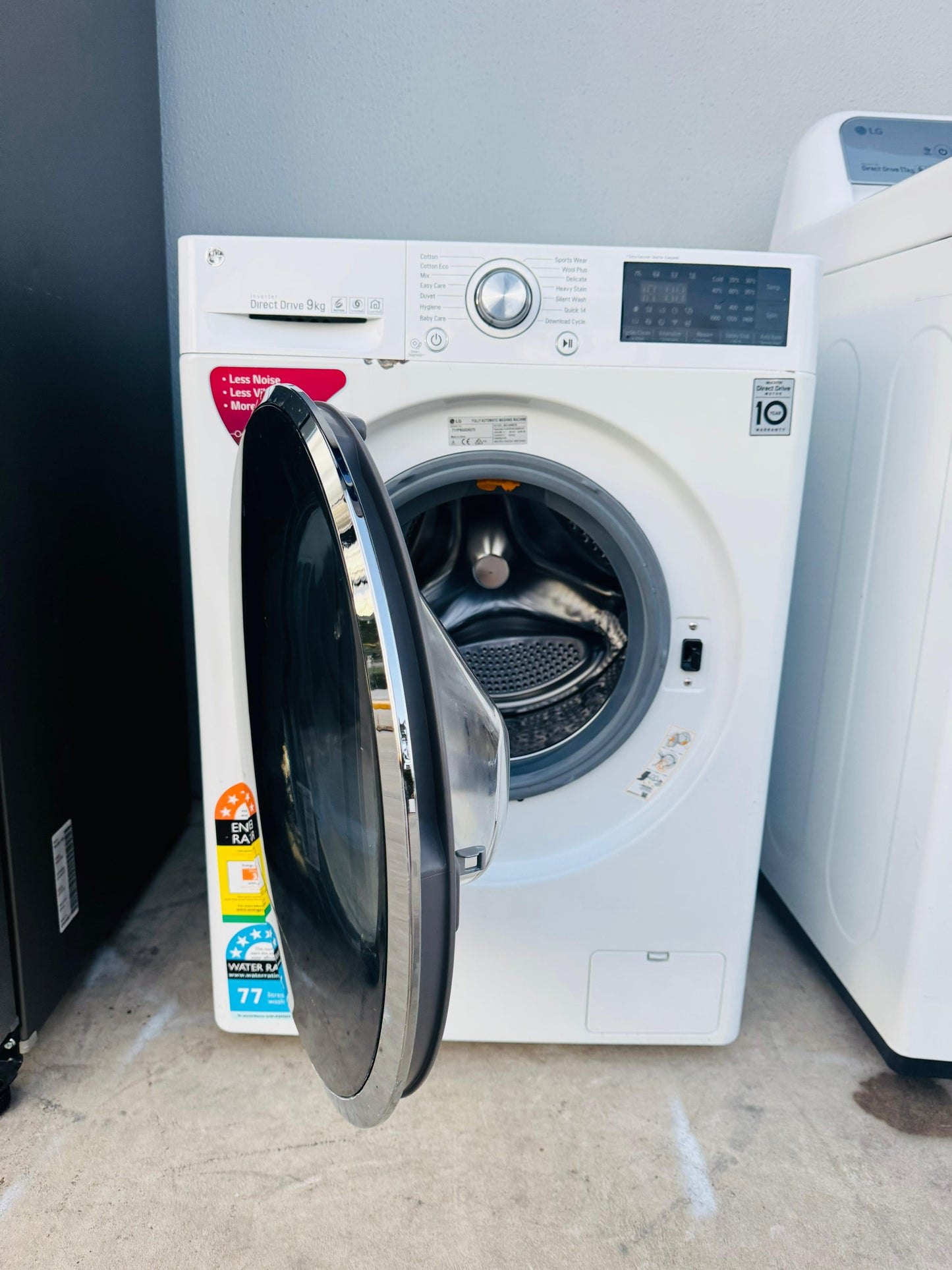 LG 9KGS FRONT LOADER WASHING MACHINE
