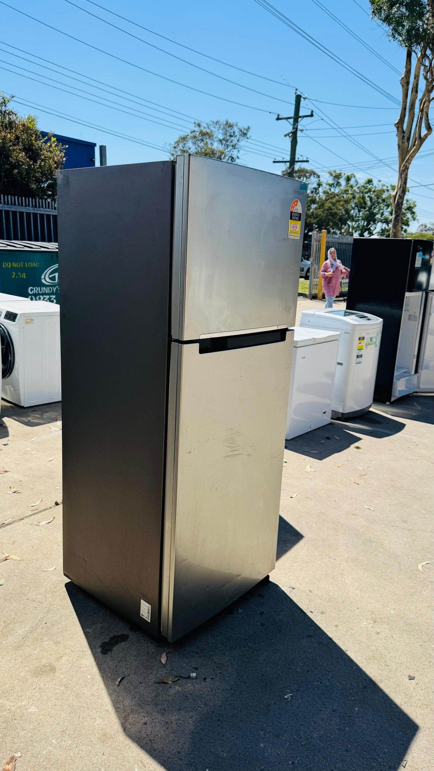 SAMSUNG 471 LITRES FRIDGE FREEZER