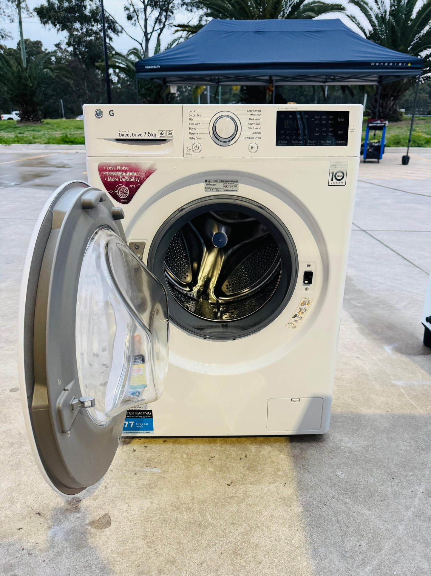 LG 7.5KGS FRONT LOADER WASHING MACHINE.