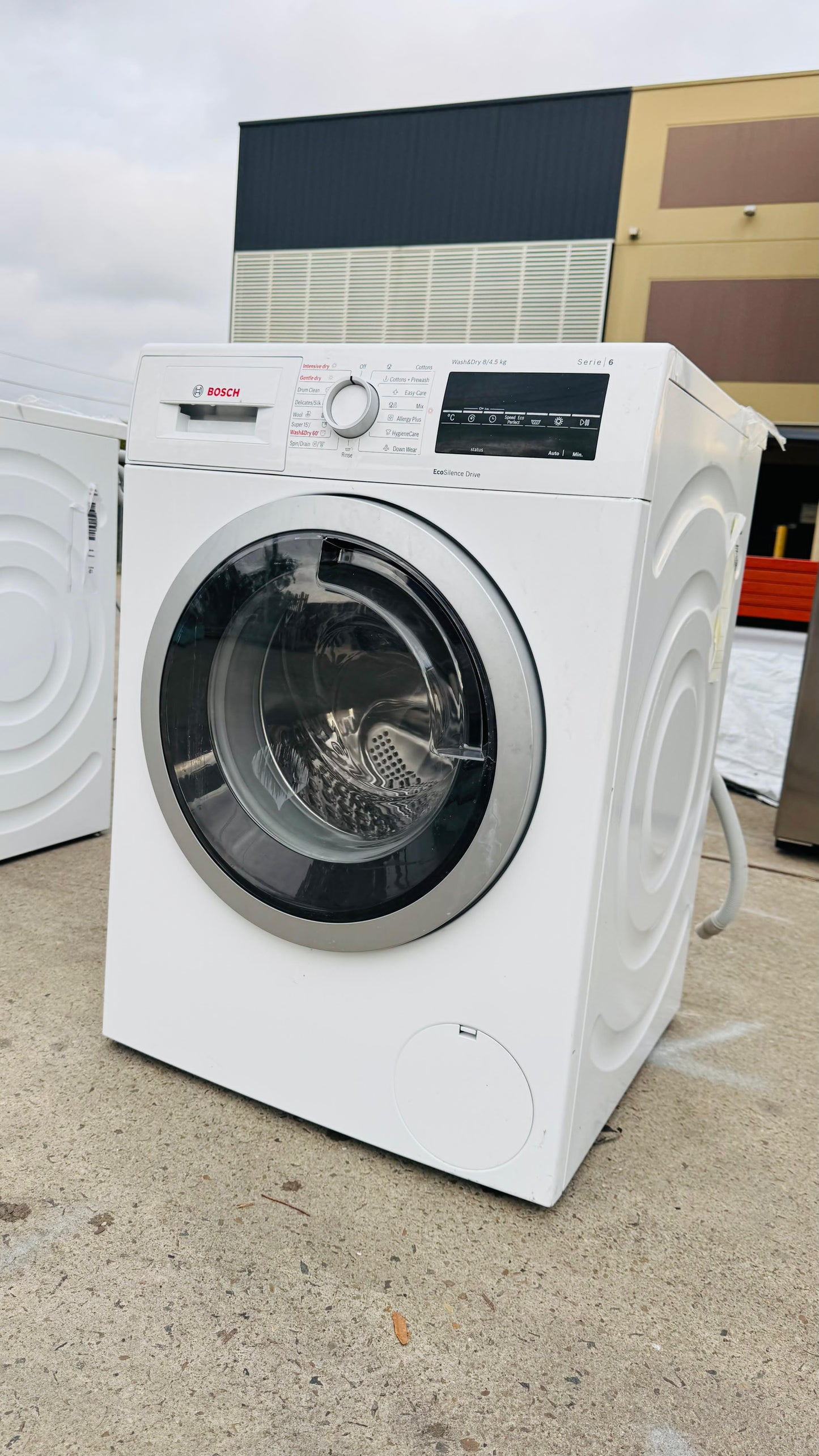 BOSCH 8KGS FRONT LOADER WASHING MACHINE