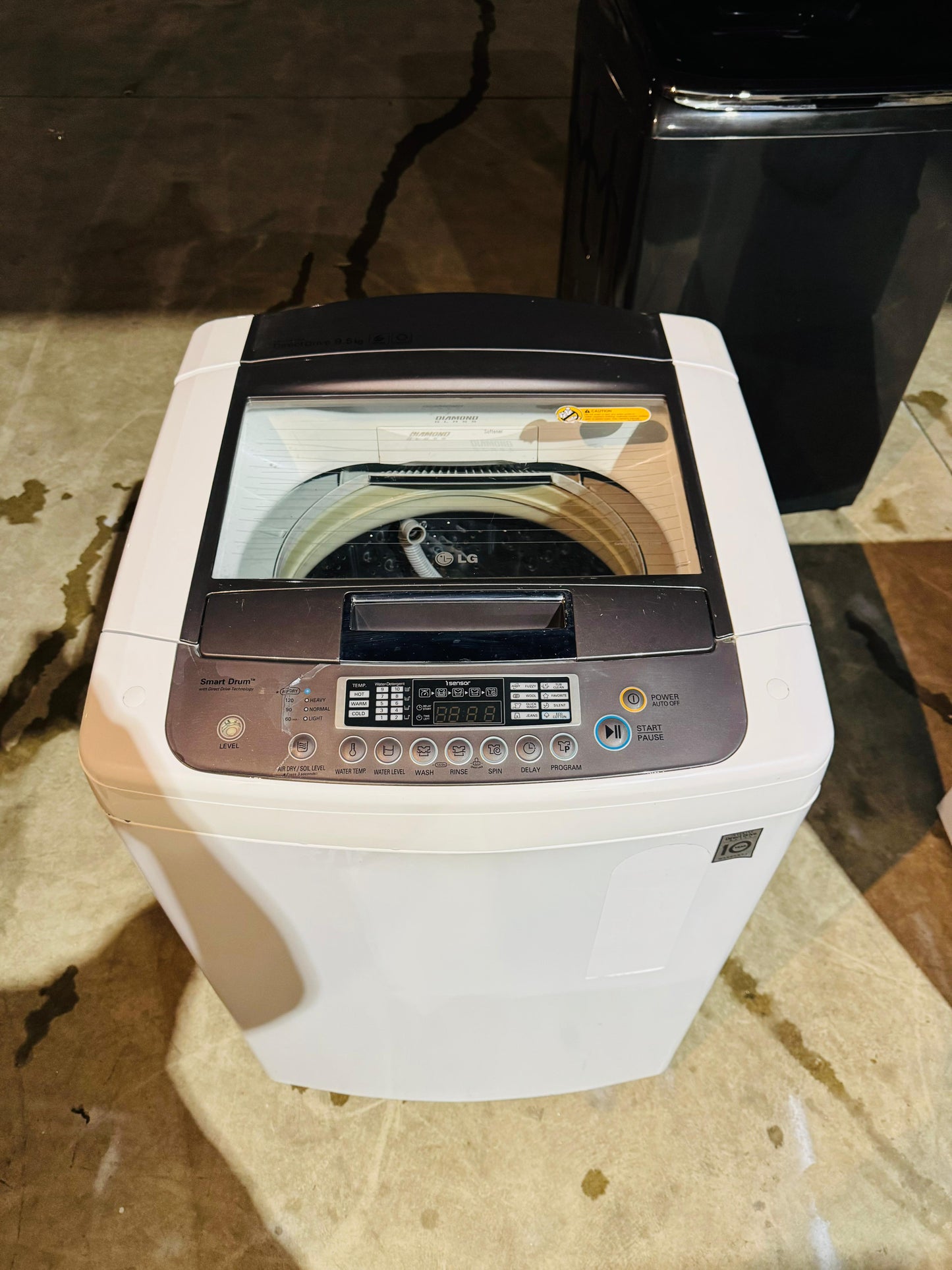 LG 9.5KGS TOP LOADER WASHING MACHINE