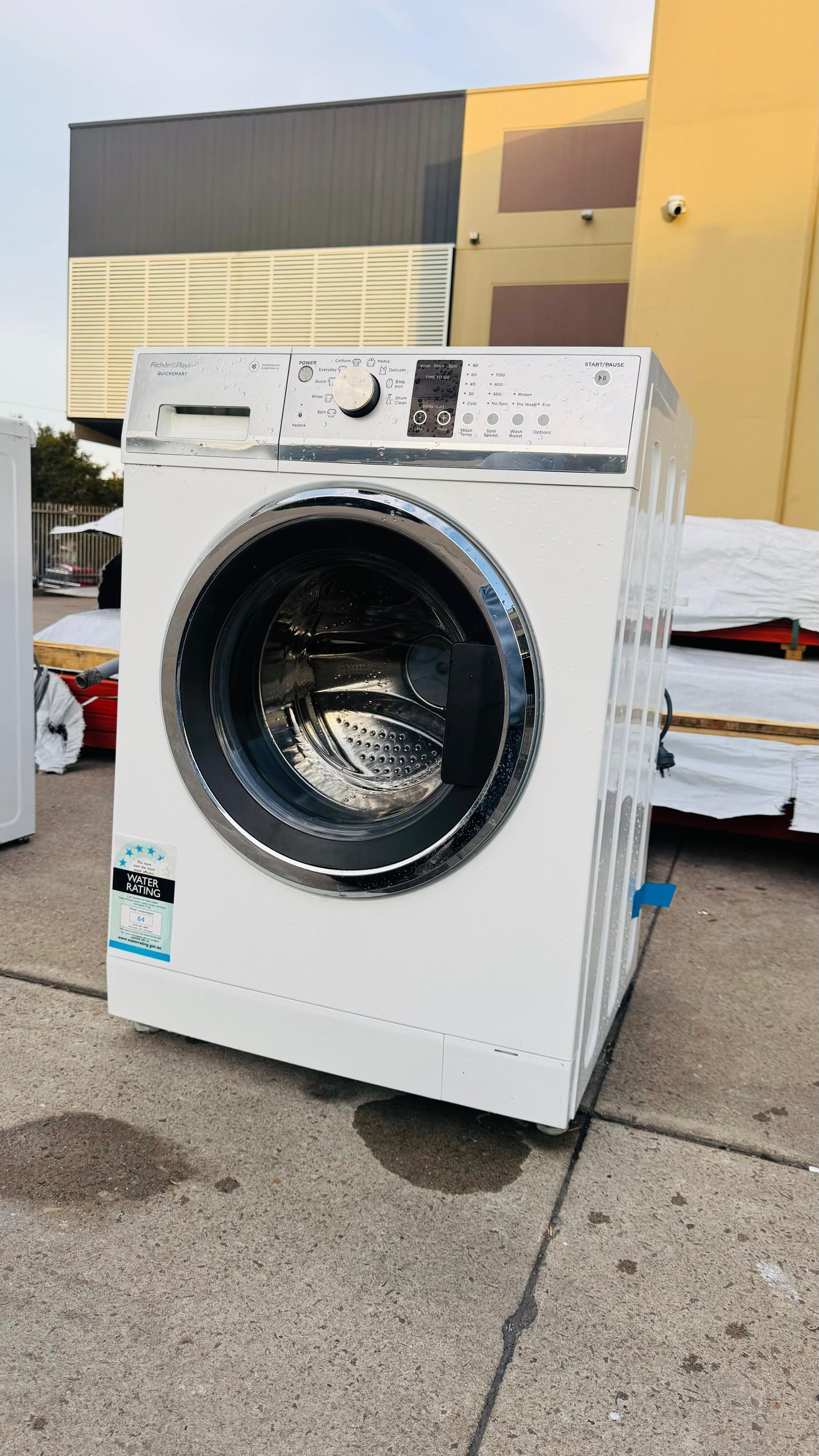 FISHER AND PAYKEL 7.5KGS FRONT LOADER WASHING MACHINE