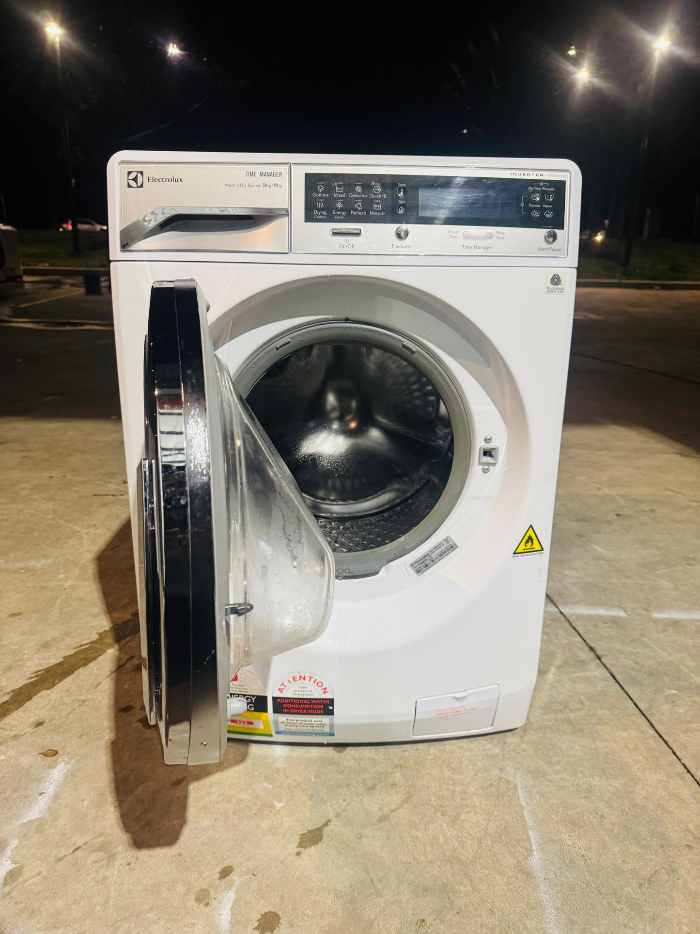 ELECTROLUX 9KGS FRONT LOADER WASHING MACHINE