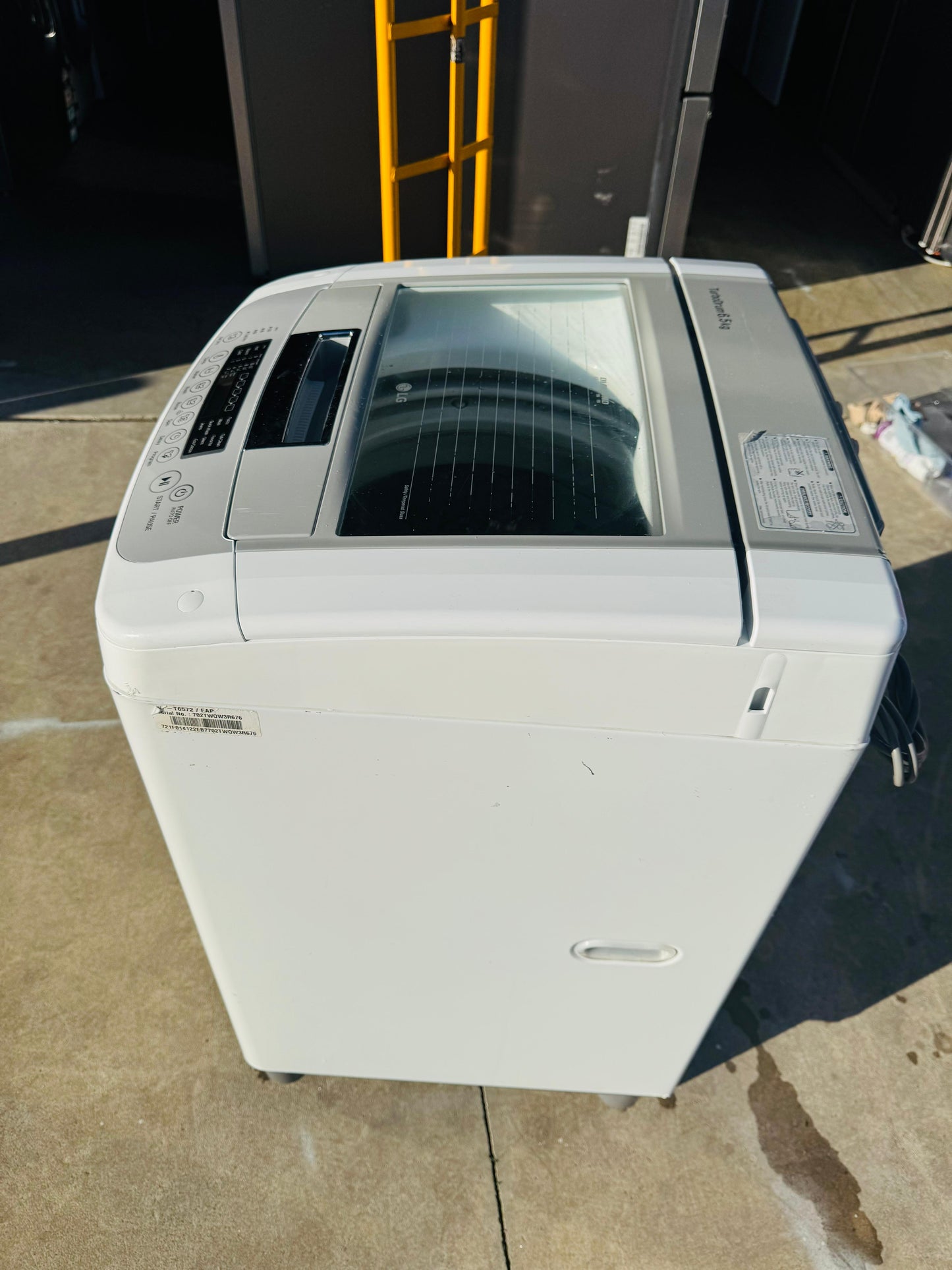 LG 6.5 KGS TOP LOADER WASHING MACHINE