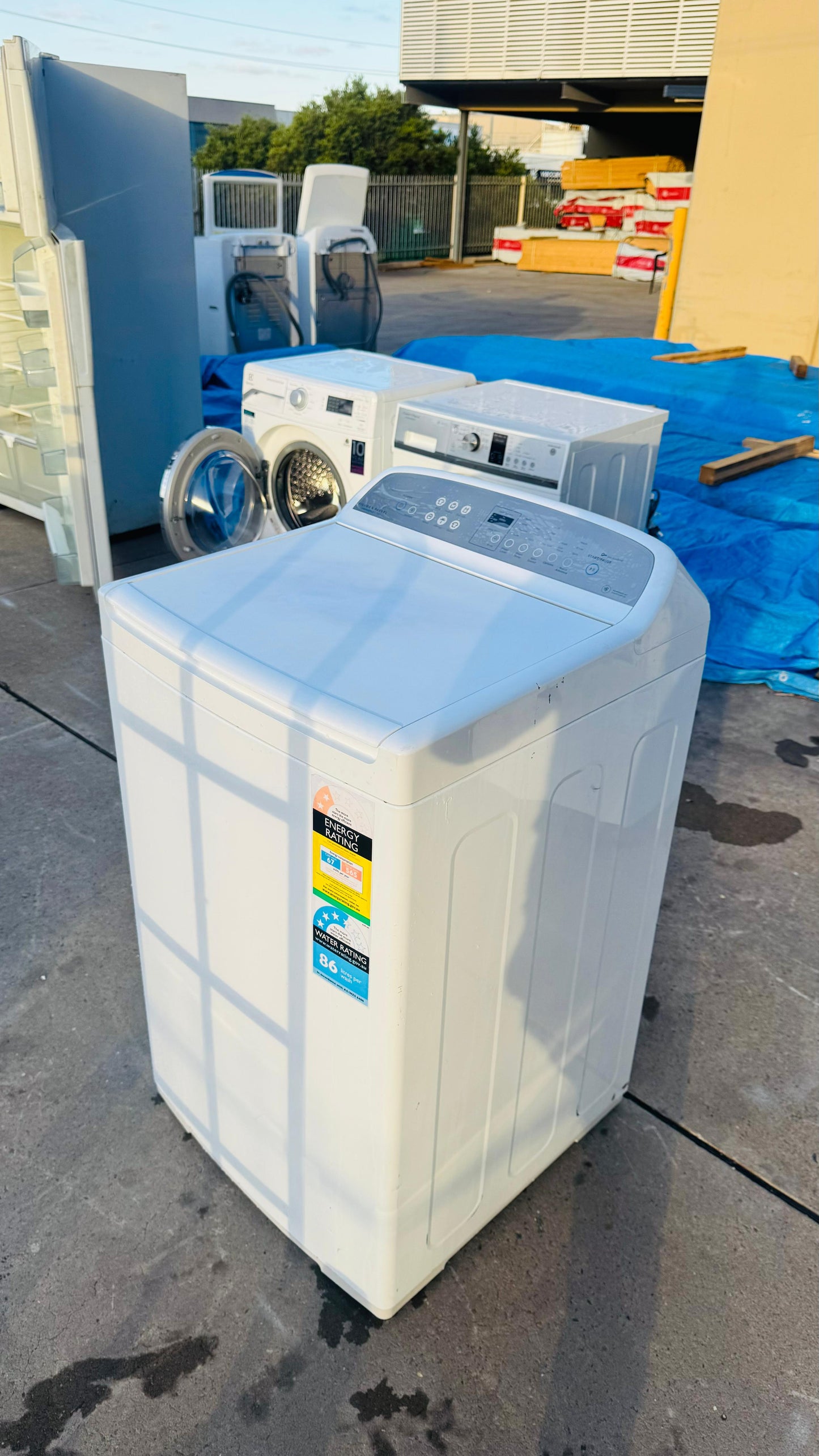 FISHER AND PAYKEL 7KGS TOP LOADER WASHING MACHINE