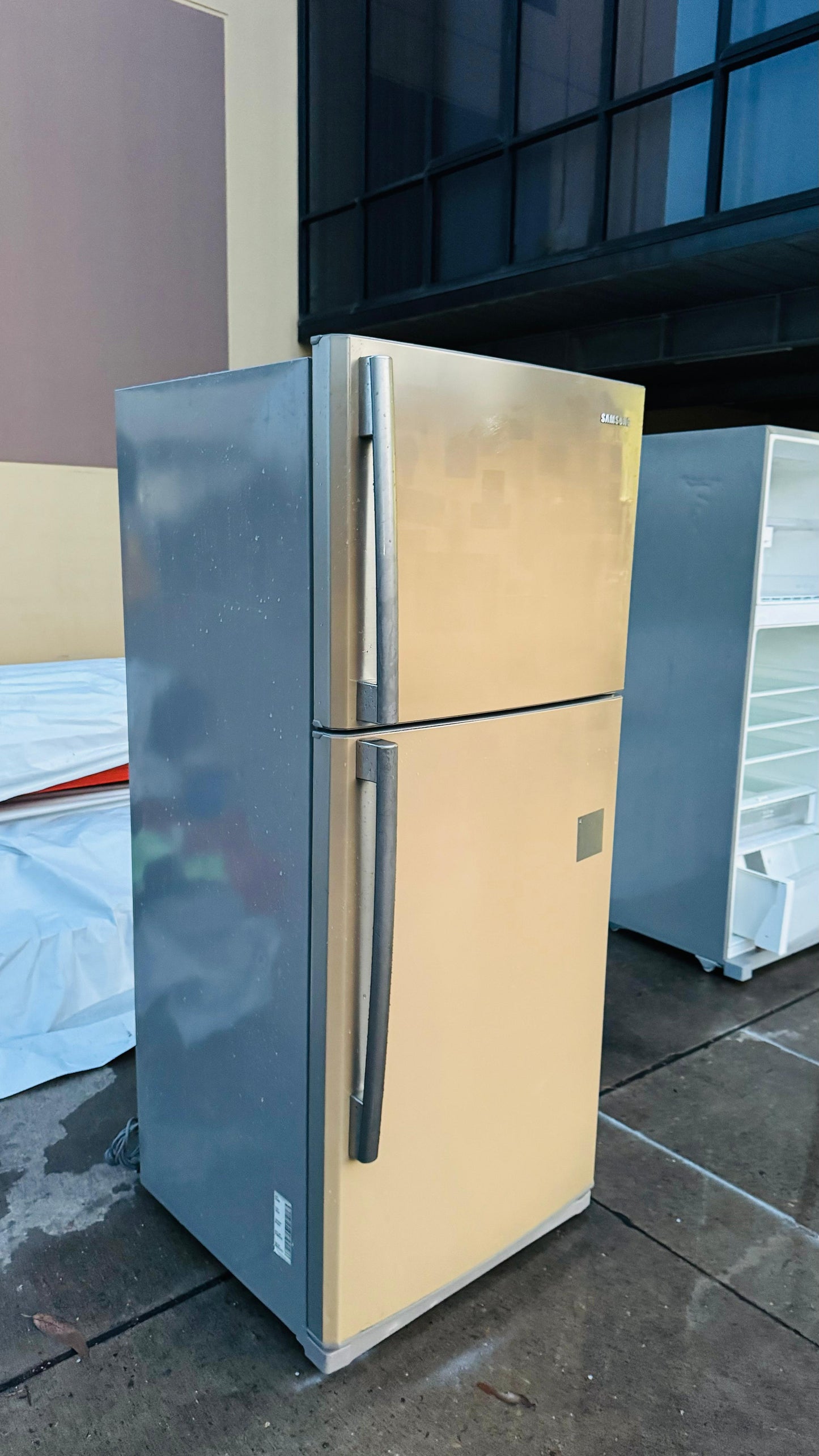 SAMSUNG 434 LITRES FRIDGE FREEZER