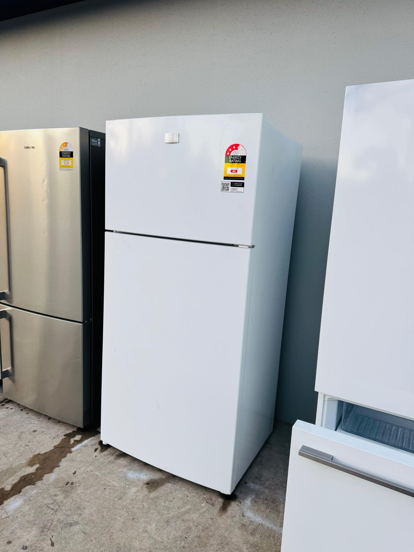 KELVINATOR 536 LITRES FRIDGE FREEZER