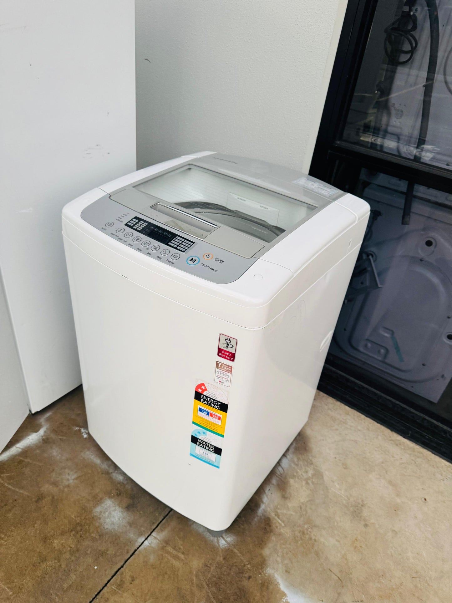 LG 8.5 KGS TOP LOADER WASHING MACHINE