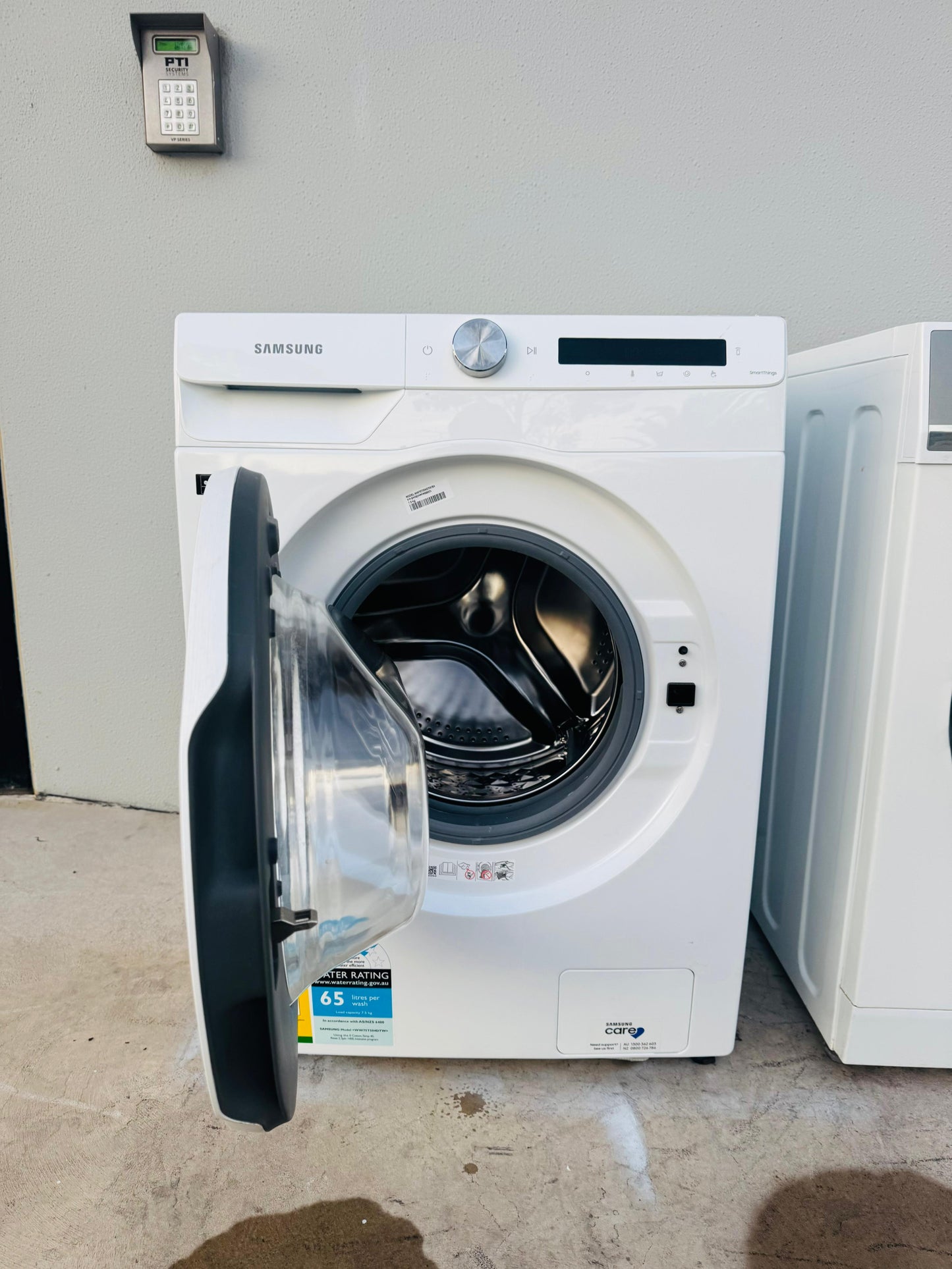 SAMSUNG 7.5 KGS FRONT LOADER WASHING MACHINE
