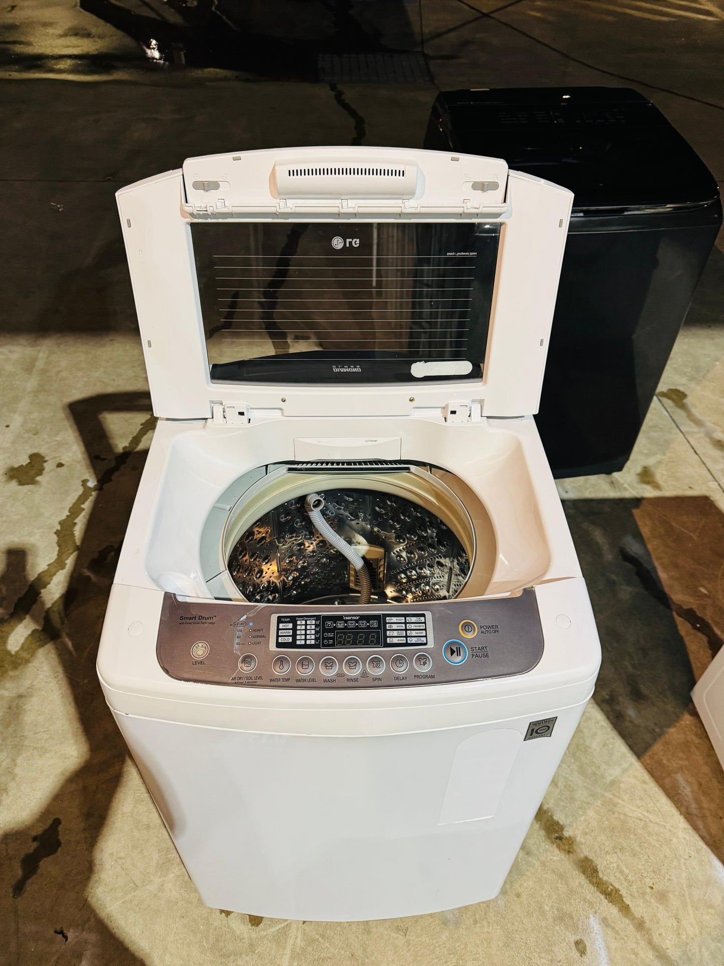 LG 9.5KGS TOP LOADER WASHING MACHINE