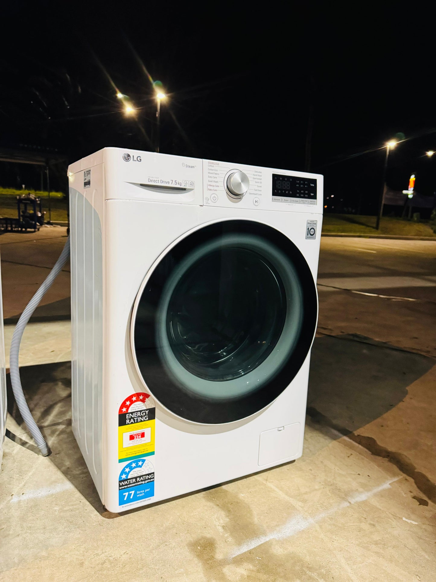 LG 7.5KGS FRONT LOADER WASHING MACHINE