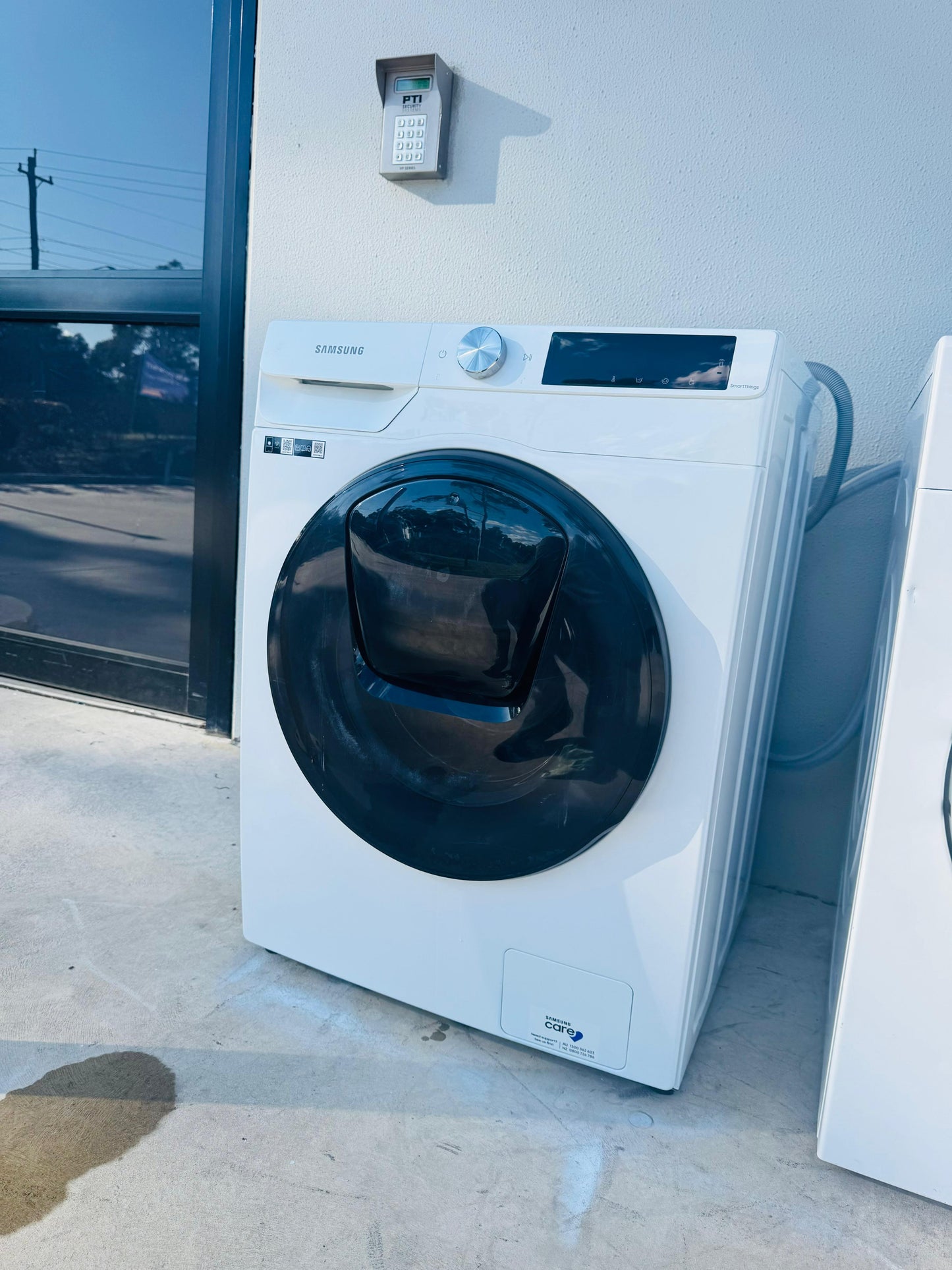 SAMSUNG 10KGS FRONT LOADER WASHING MACHINE