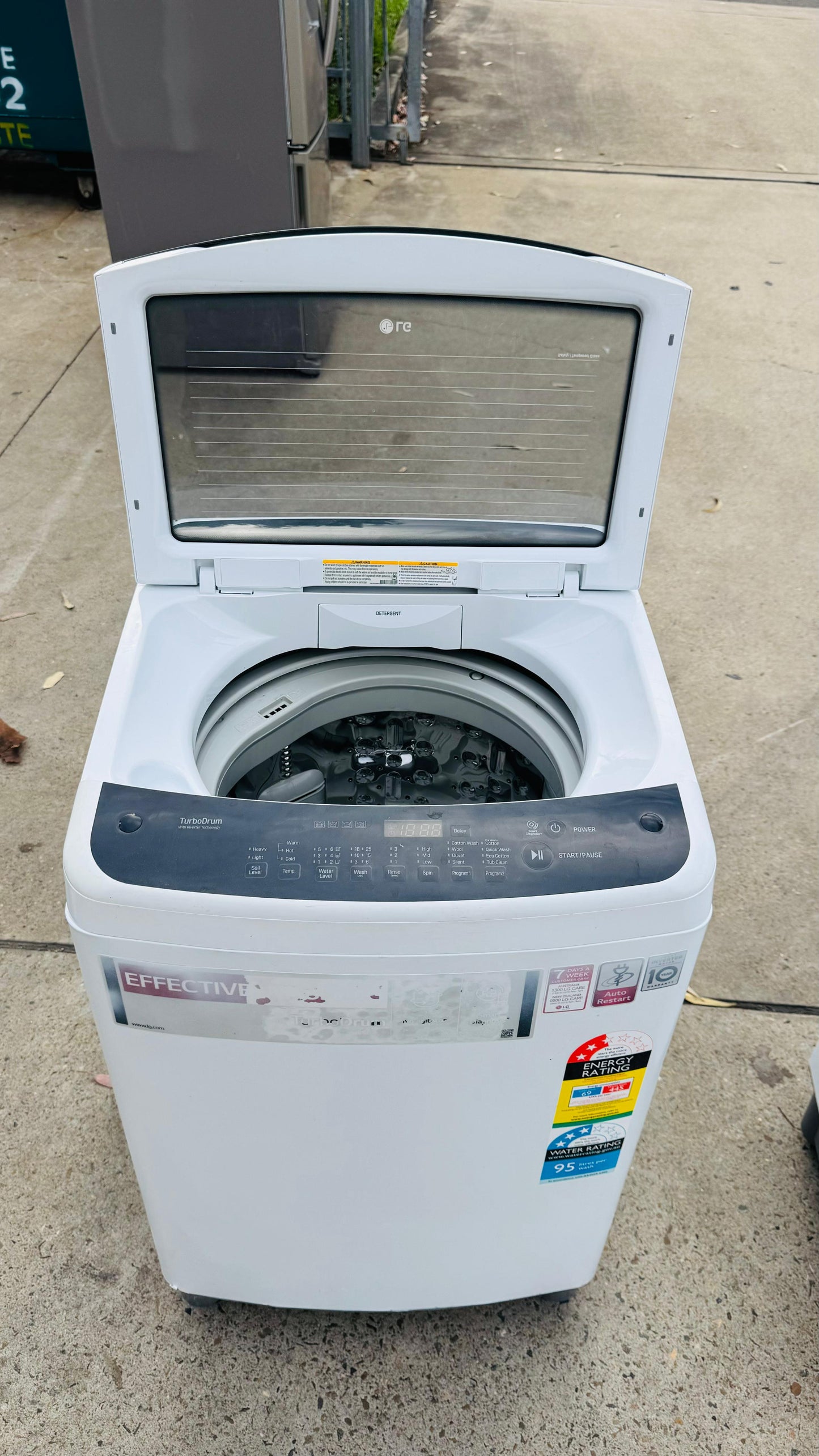 LG 6.5KGS TOP LOADER WASHING MACHINE
