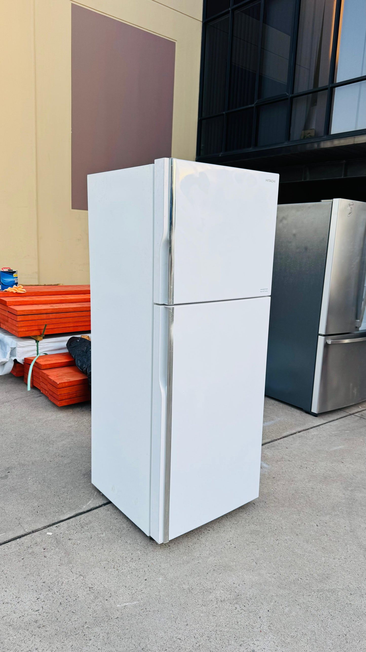 HITACHI 403 LITRES FRIDGE FREEZER