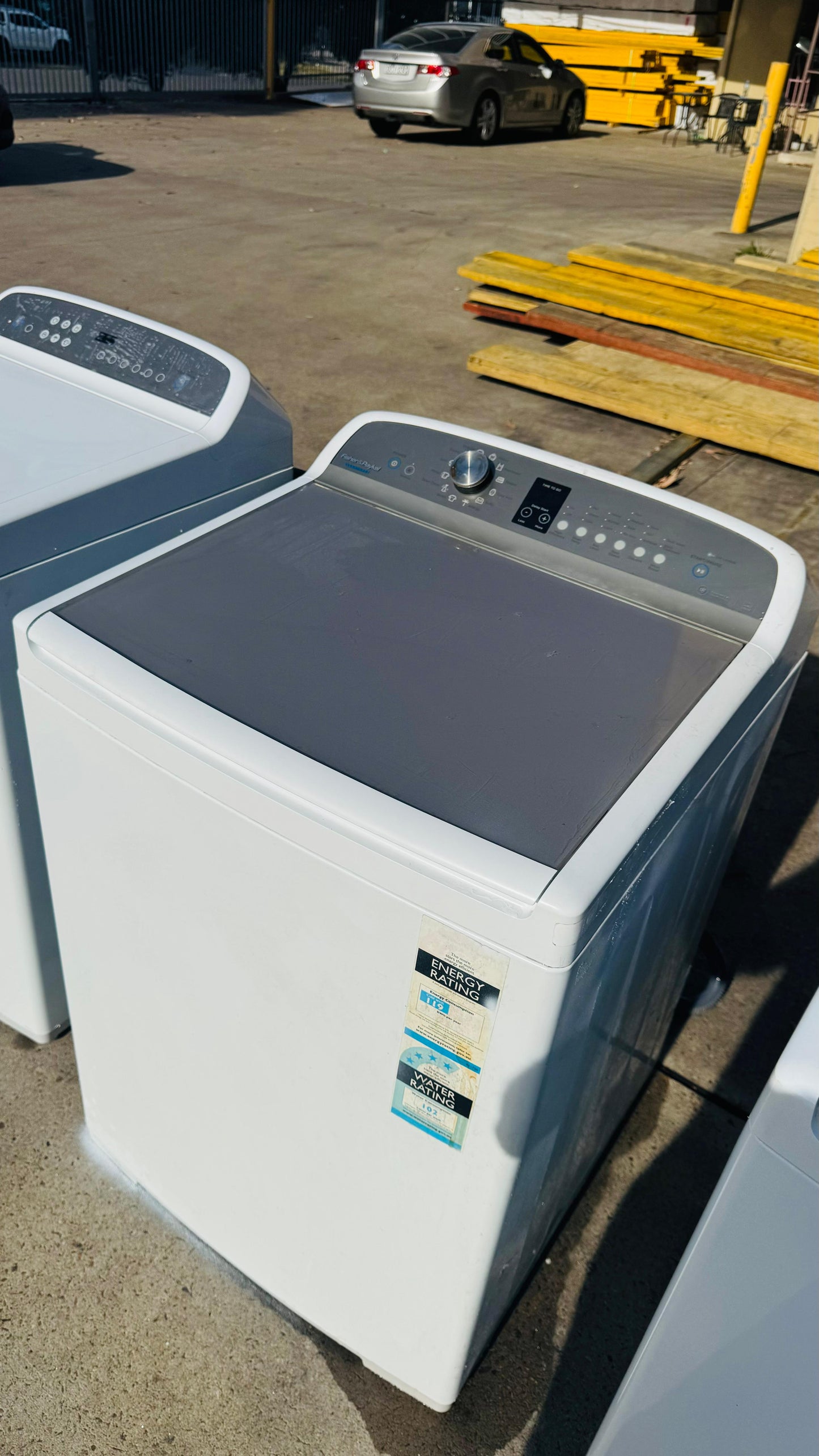 FISHER AND PAYKEL 10KGS TOP LOADER WASHING MACHINE