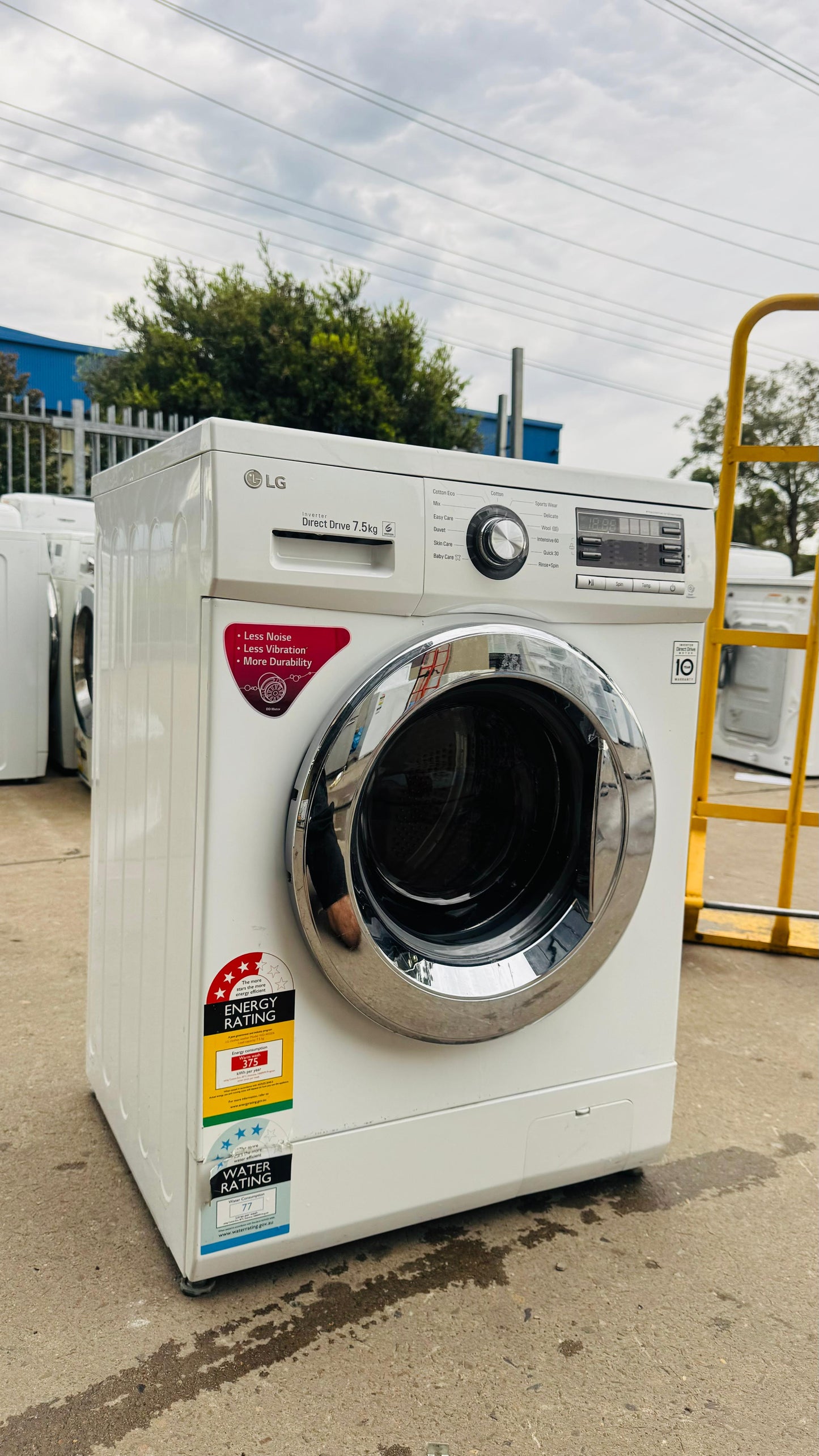 LG 7.5KGS FRONT LOADER WASHING MACHINE