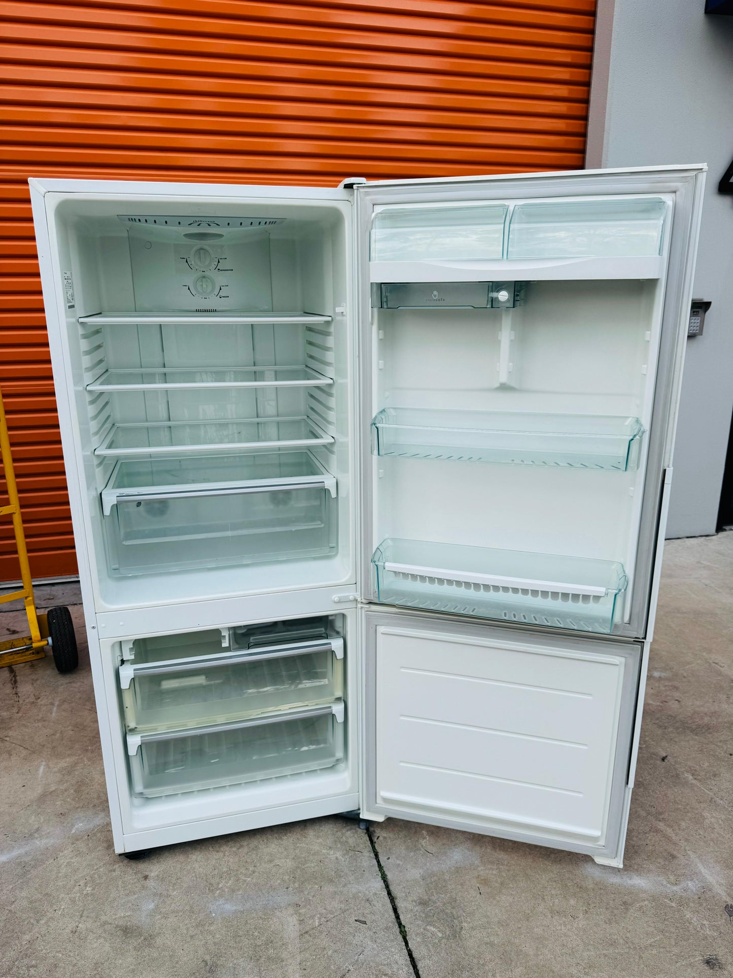WESTING HOUSE 430 LITRES FRIDGE FREEZER