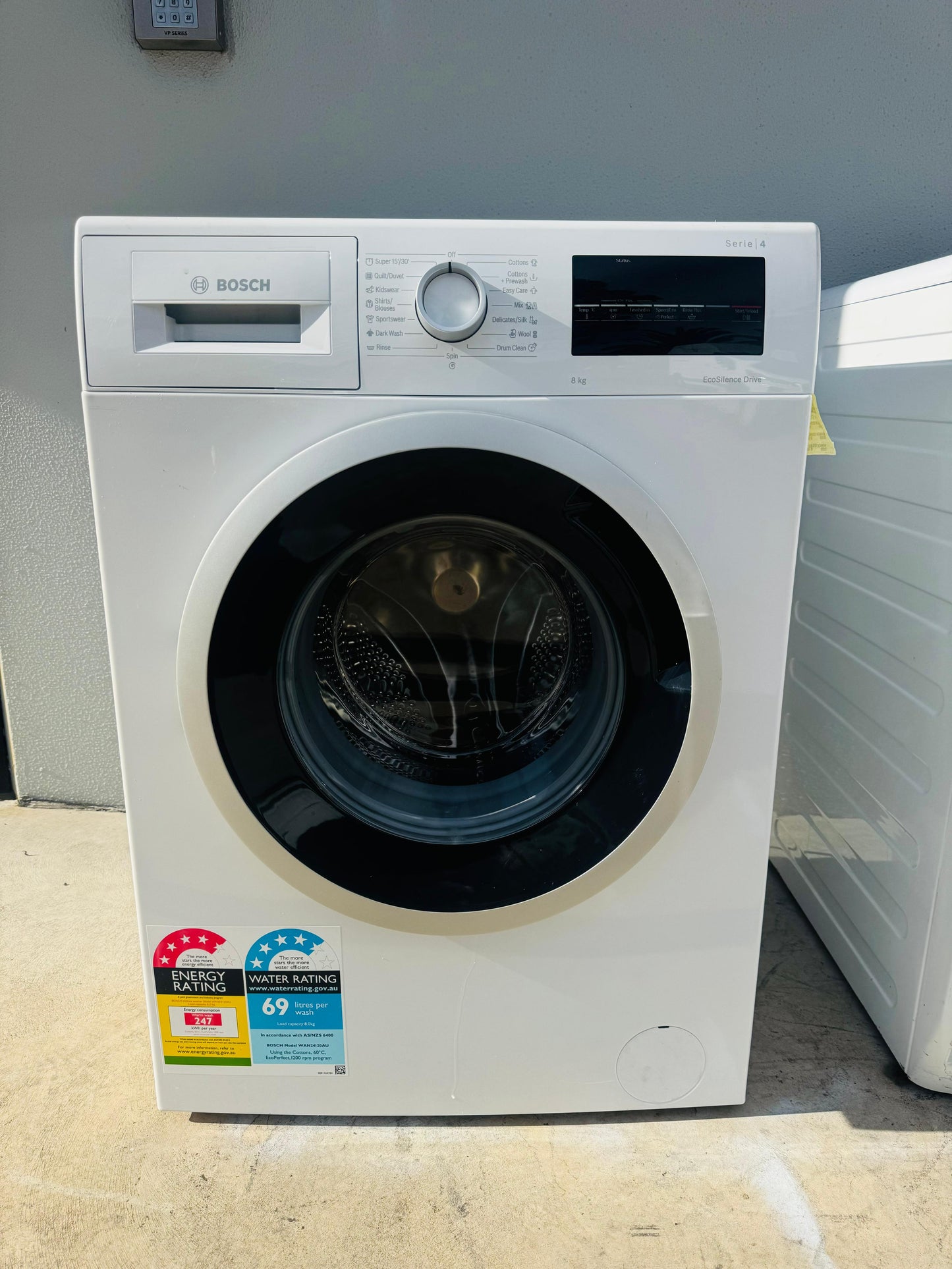 BOSCH 8KGS FRONT LOADER WASHING MACHINE