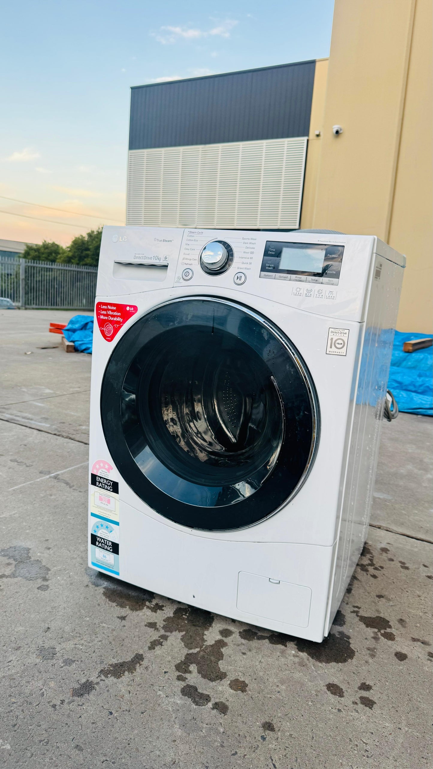 LG 10KGS FRONT LOADER WASHING MACHINE