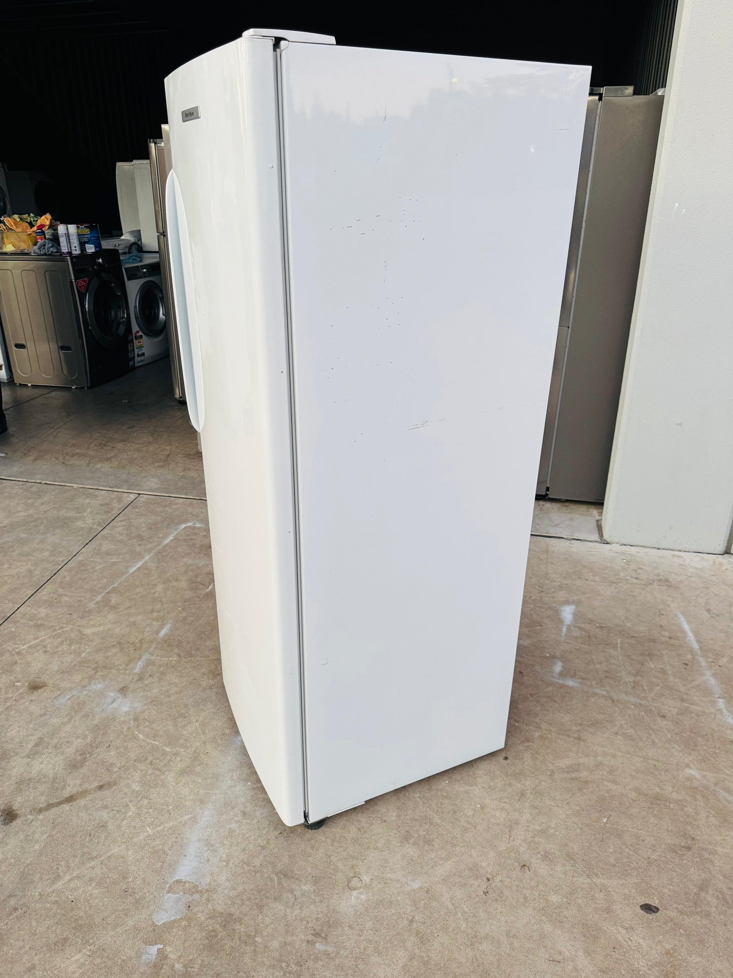 FISHER AND PAYKEL 451 LITRES FRIDGE ONLY NO FREEZER
