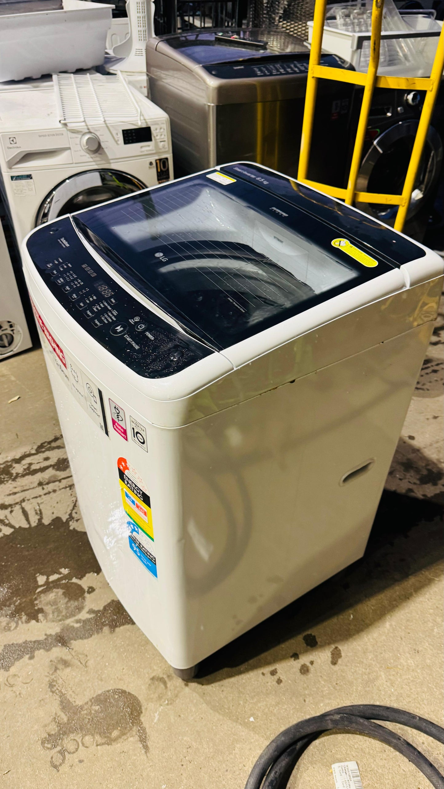 LG 6.5KGS TOP LOADER WASHING MACHINE