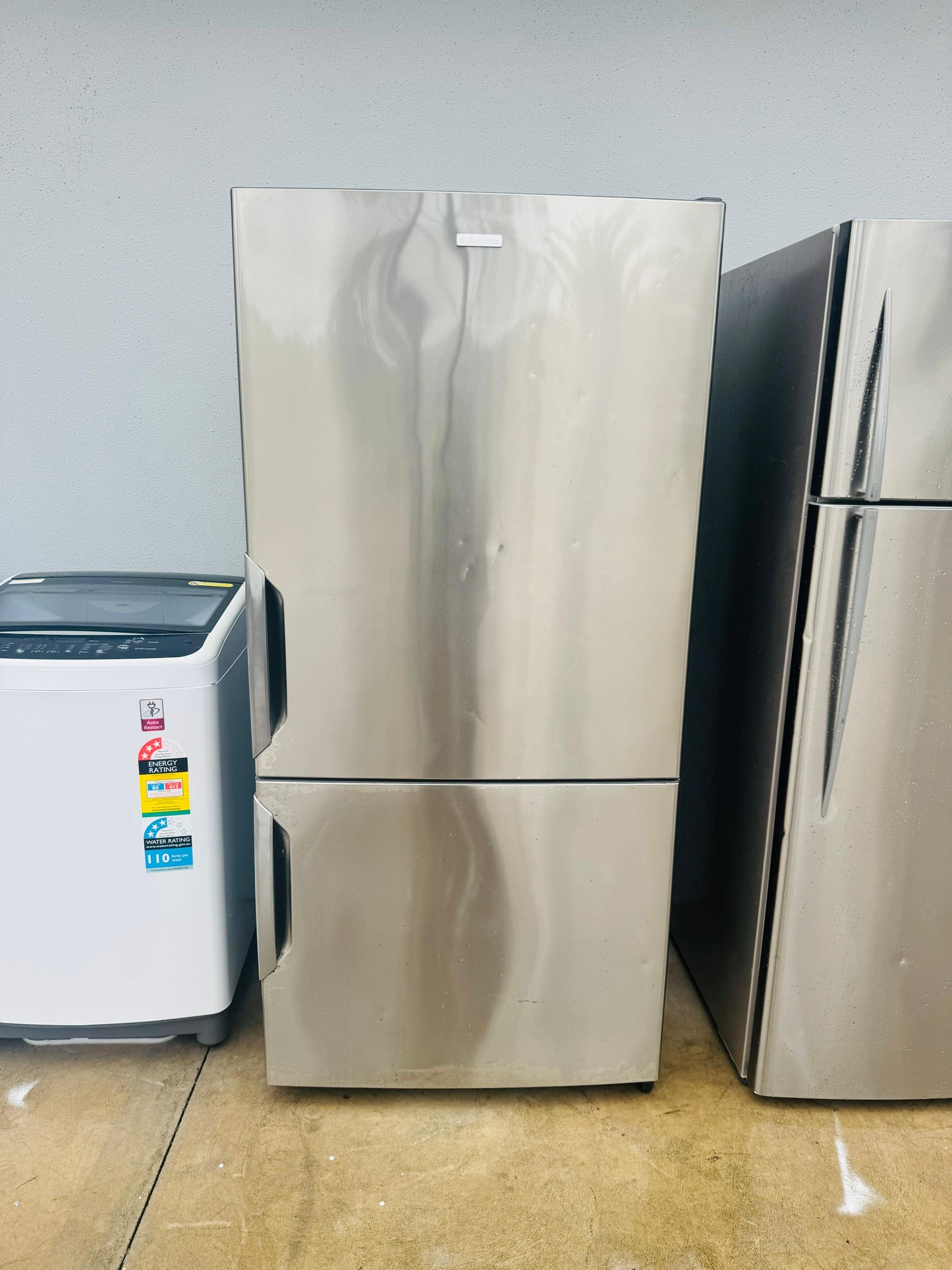 WESTING HOUSE 510 LITRES FRIDGE FREEZER