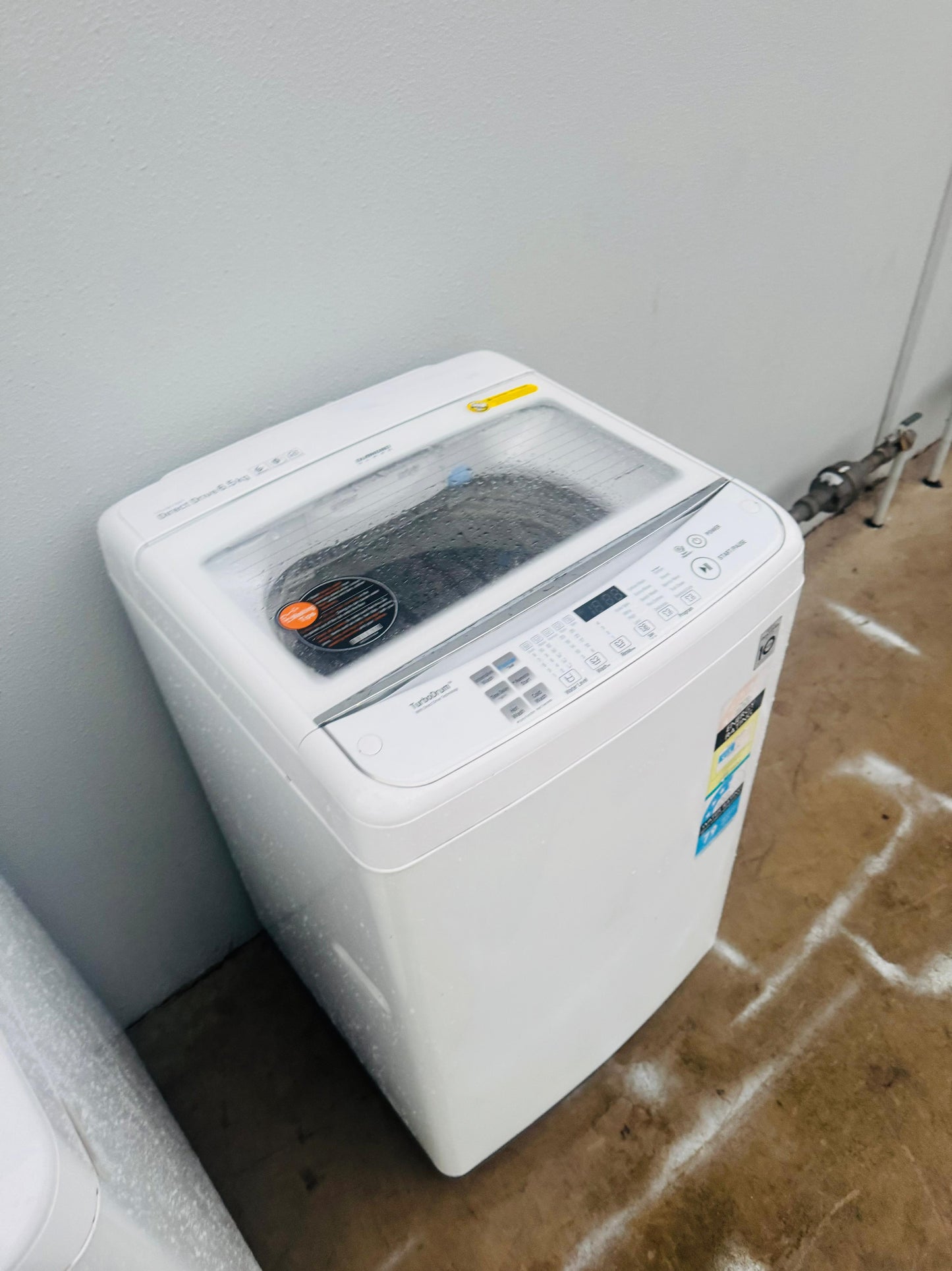LG 6.5 KGS TOP LOADEE WASHING MACHINE