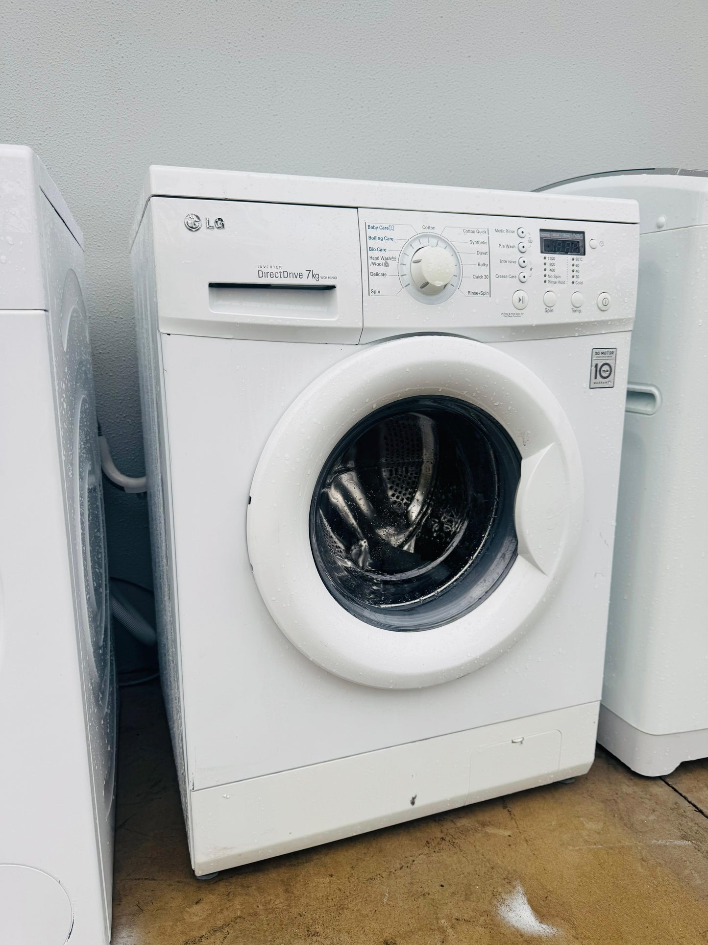 LG 7KGS FRONT LOADER WASHING MACHINE