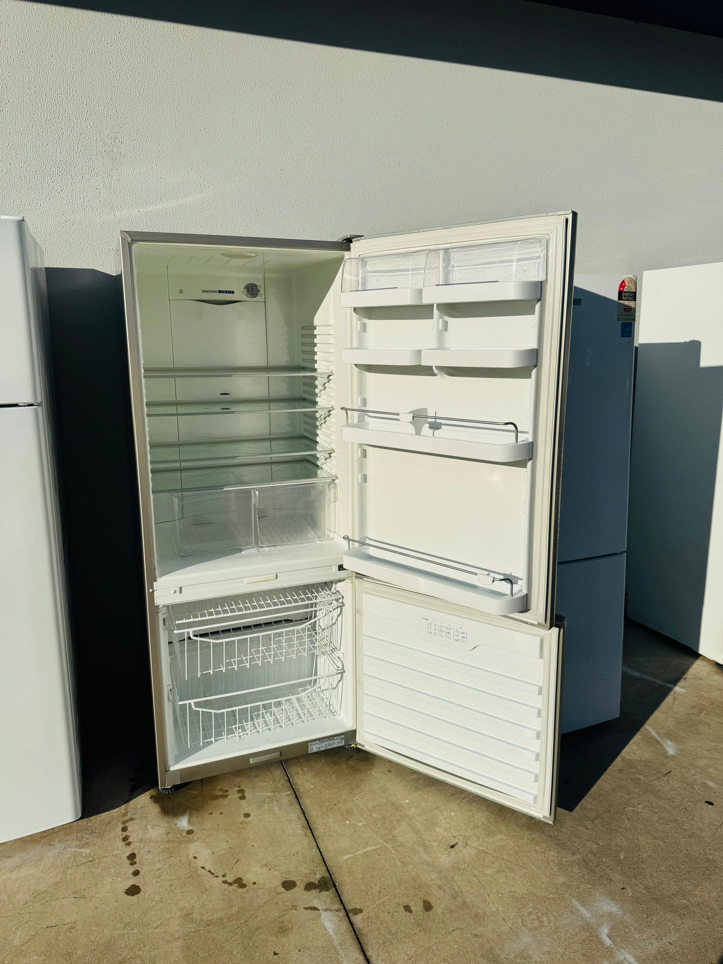 FISHER AND PAYKEL 442 LITRES FRIDGE FREEZER