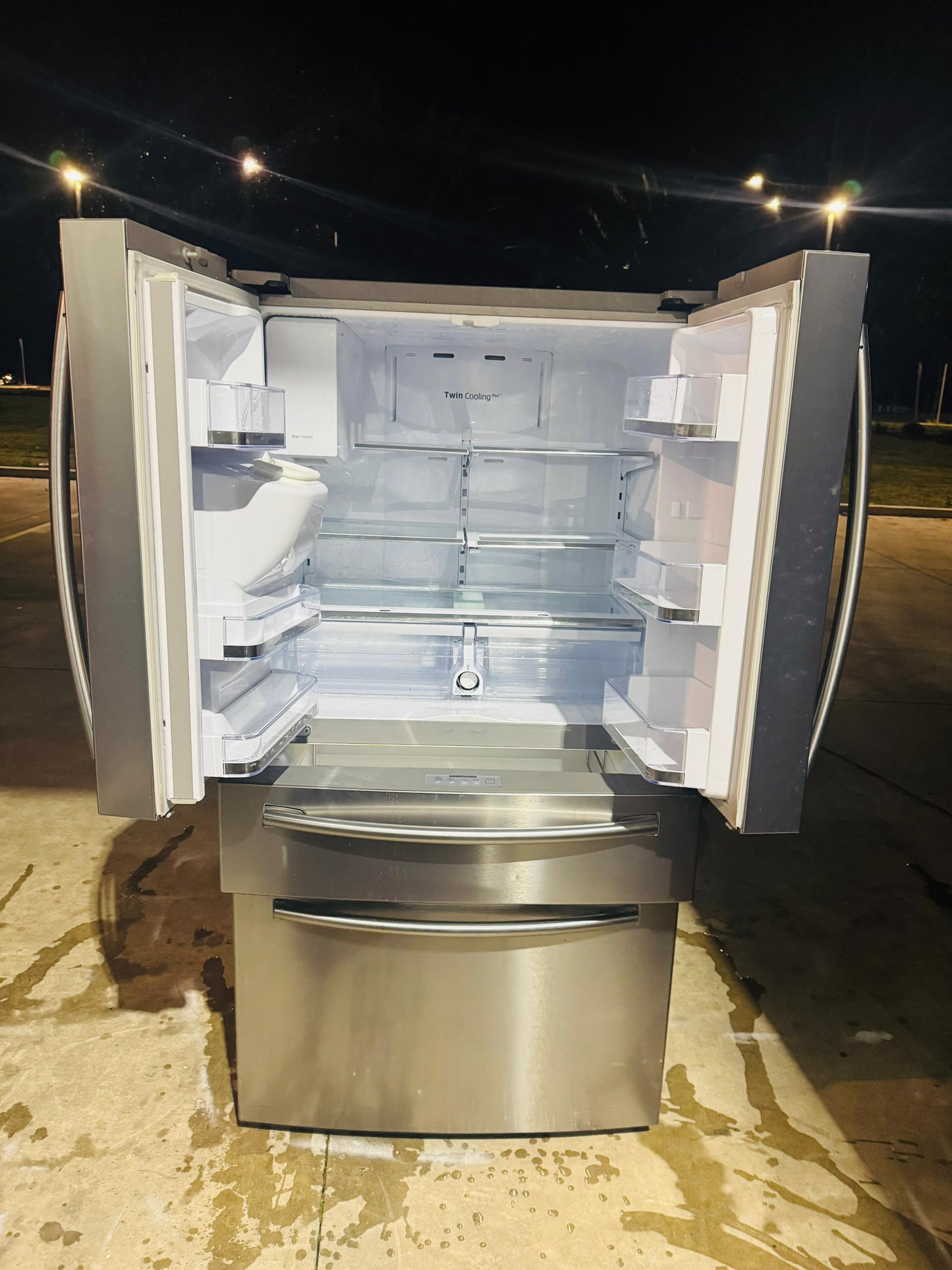 SAMSUNG FRENCH DOOR 680 LITRES FRIDGE FREEZER