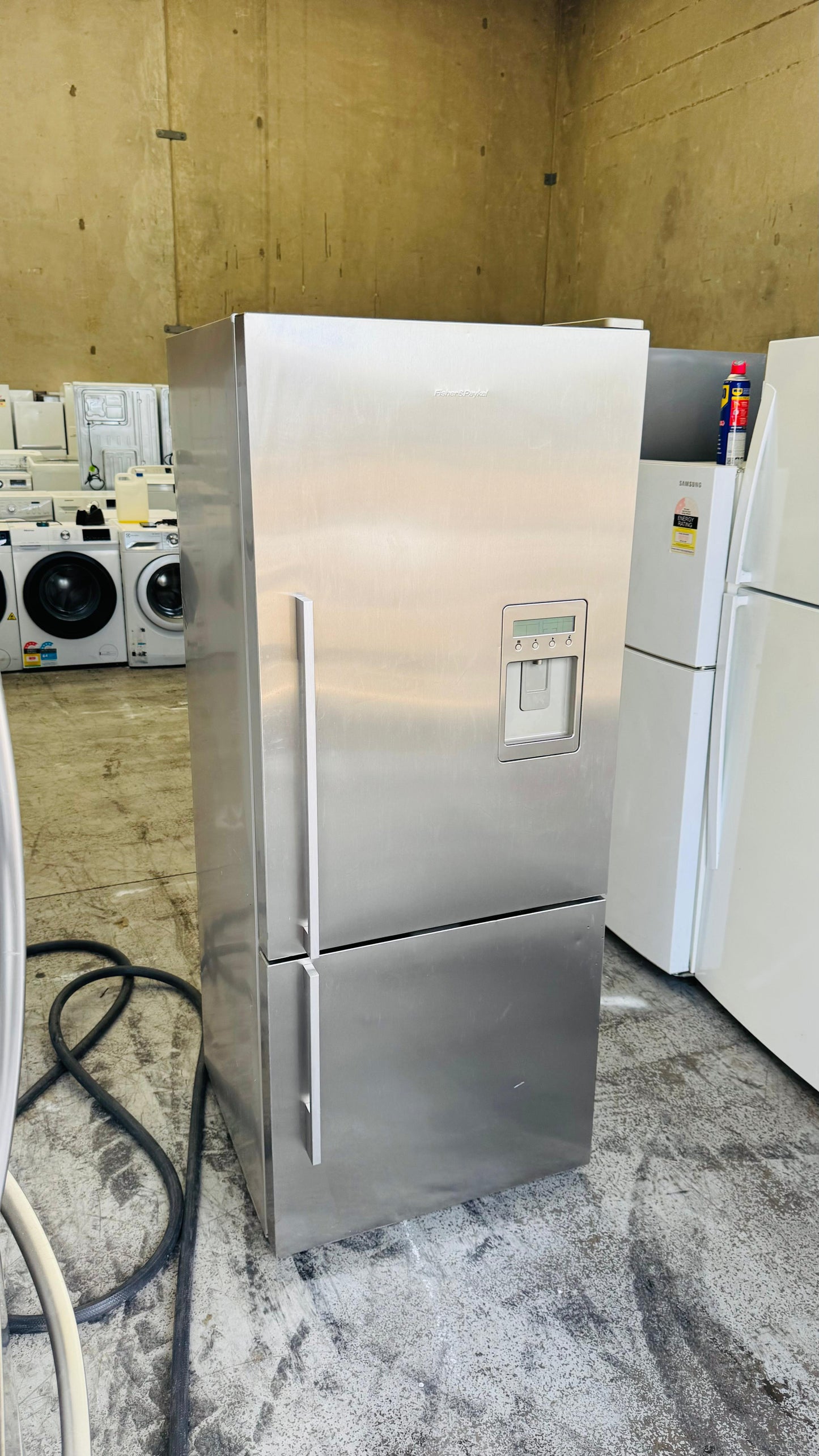 FISHER AND PAYKEL 447 LITRES FRIDGE FREEZER