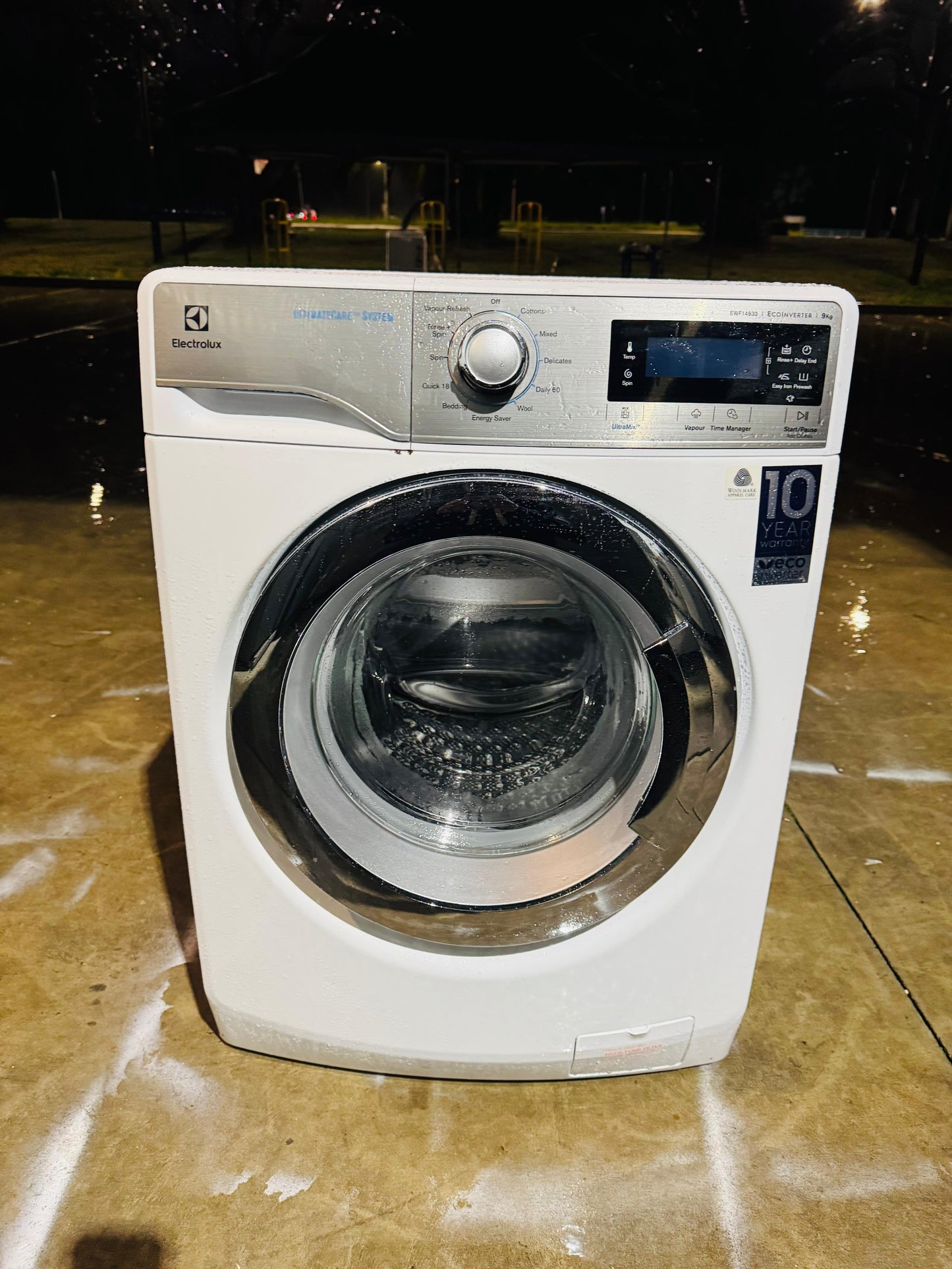 ELECTROLUX 9 KGS FRONT LOADER WASHING MACHINE