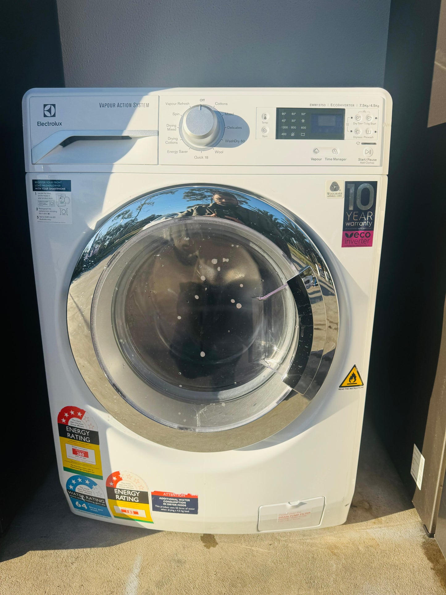 ELECTROLUX 7.5 KGS FRONT LOADER WASHING MACHINE