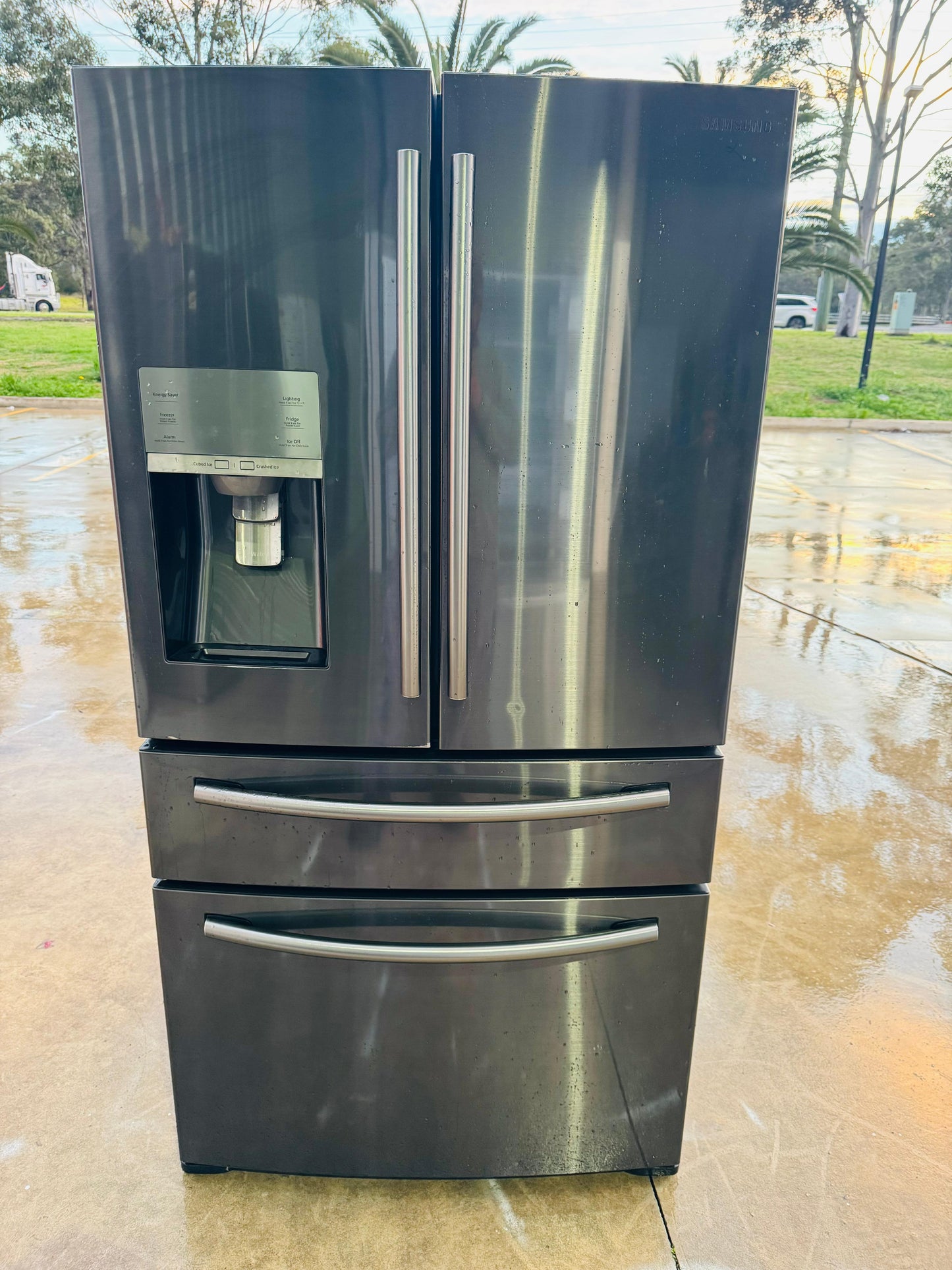 SAMSUNG FRENCH DOOR 680 LITRES FRIDGE FREEZER