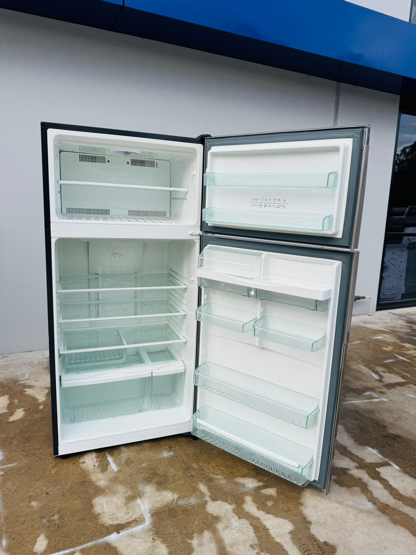 WESTING HOUSE 517 LITRES FRIDGE FREEZER