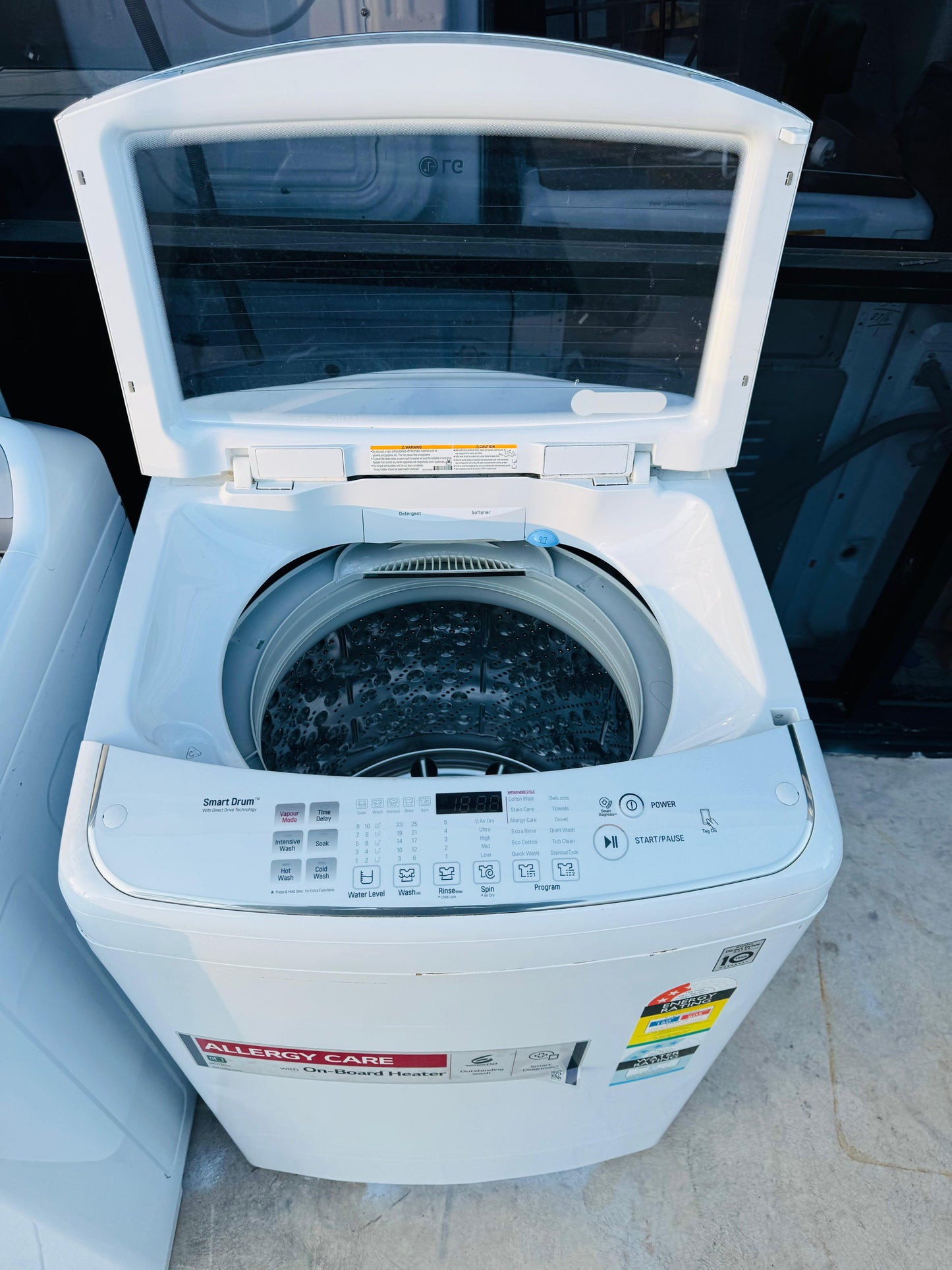 LG 8.5 KGS TOP LOADER WASHING MACHINE