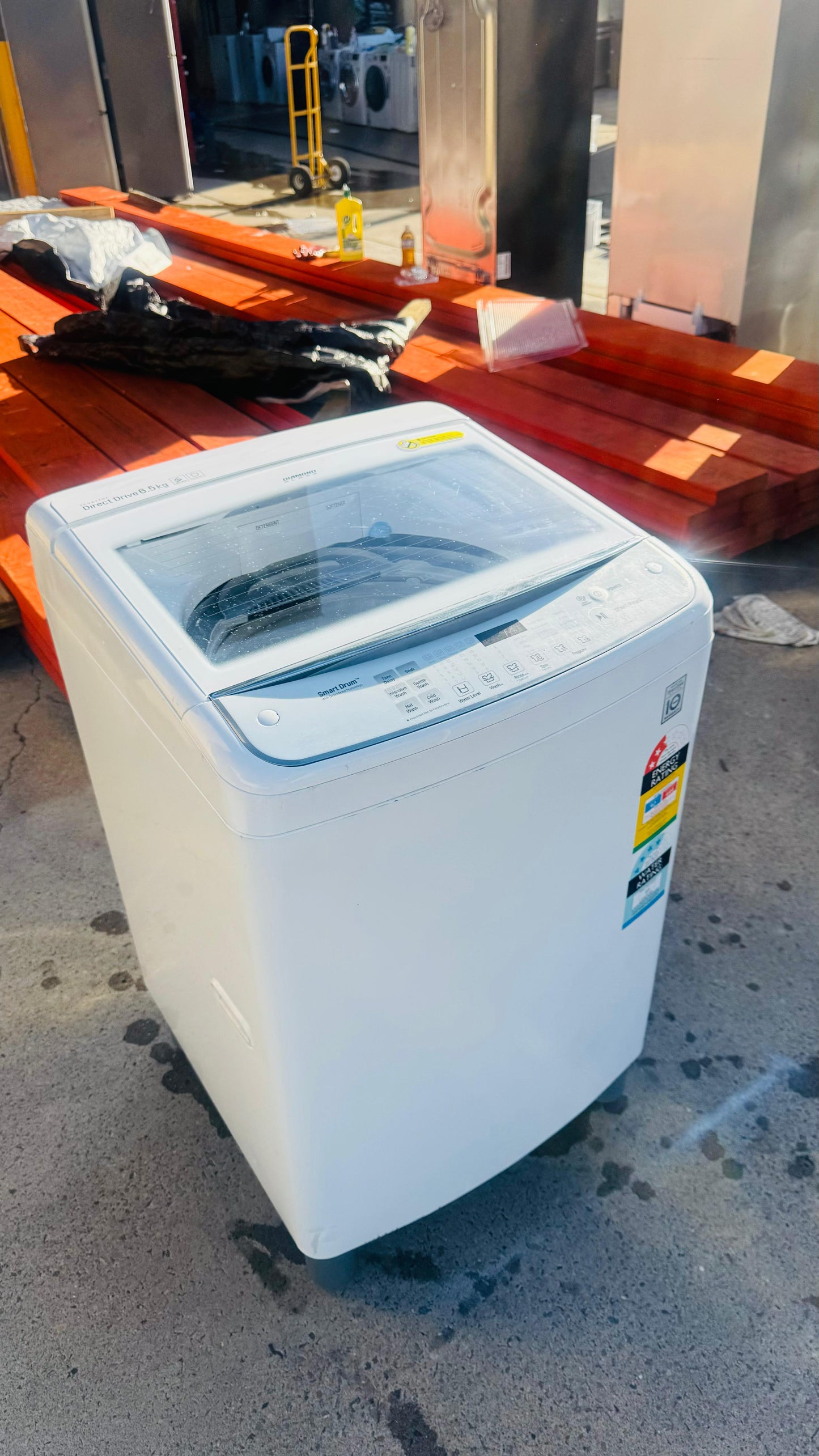 LG 6.5KGS TOP LOADER WASHING MACHINE