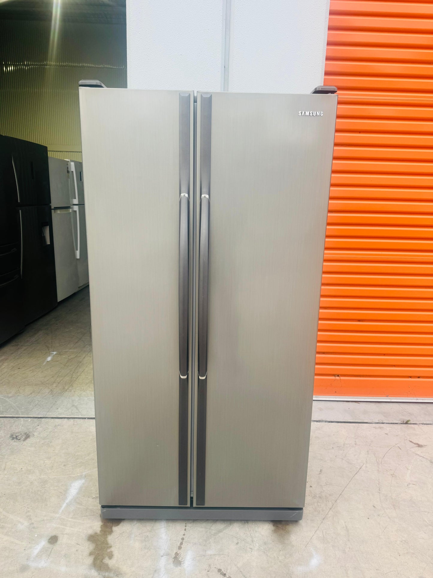 SAMSUNG 535 LITRES SIDE BY SIDE DOOR FRIDGE FREEZER