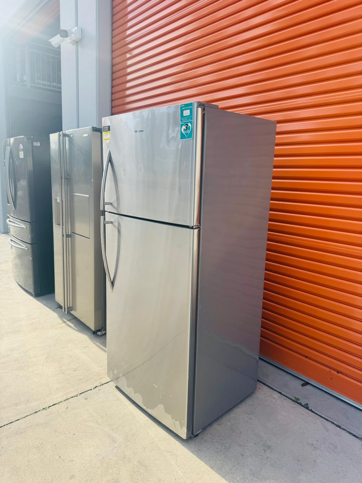 HISENSE 526 LITRES FRIDGE FREEZER