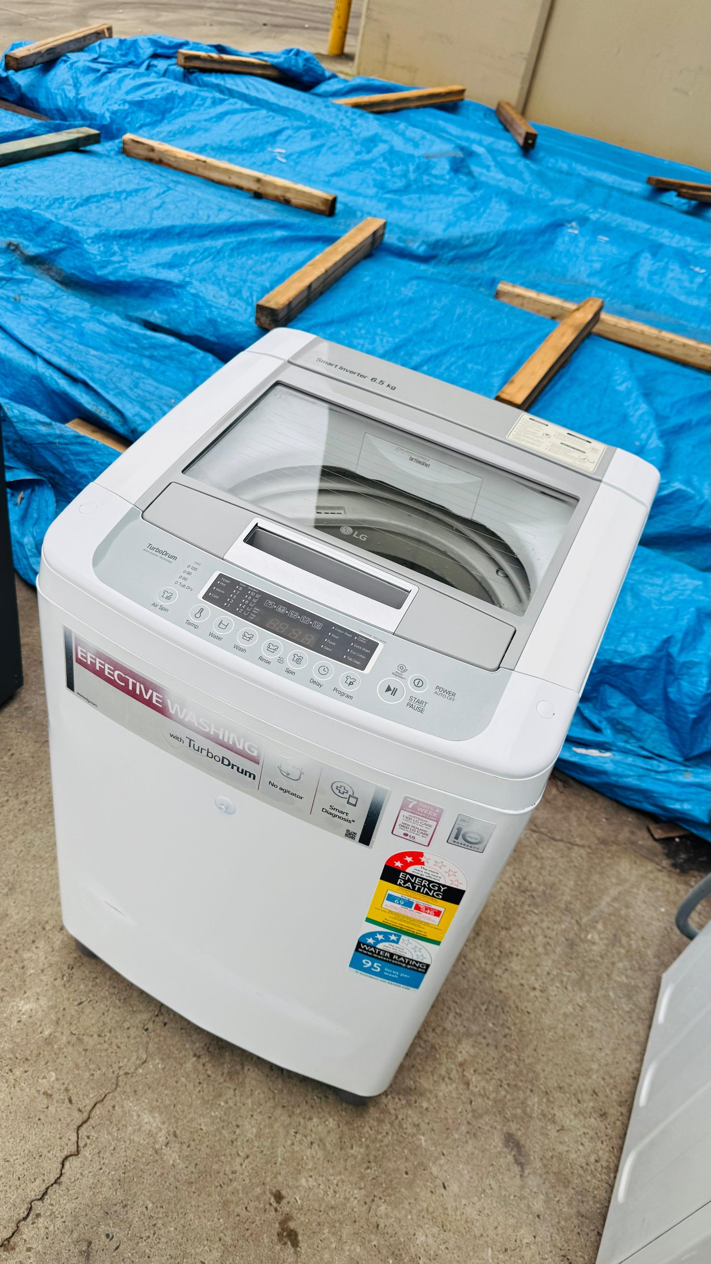 LG 6.5KGS TOP LOADER WASHING MACHINE
