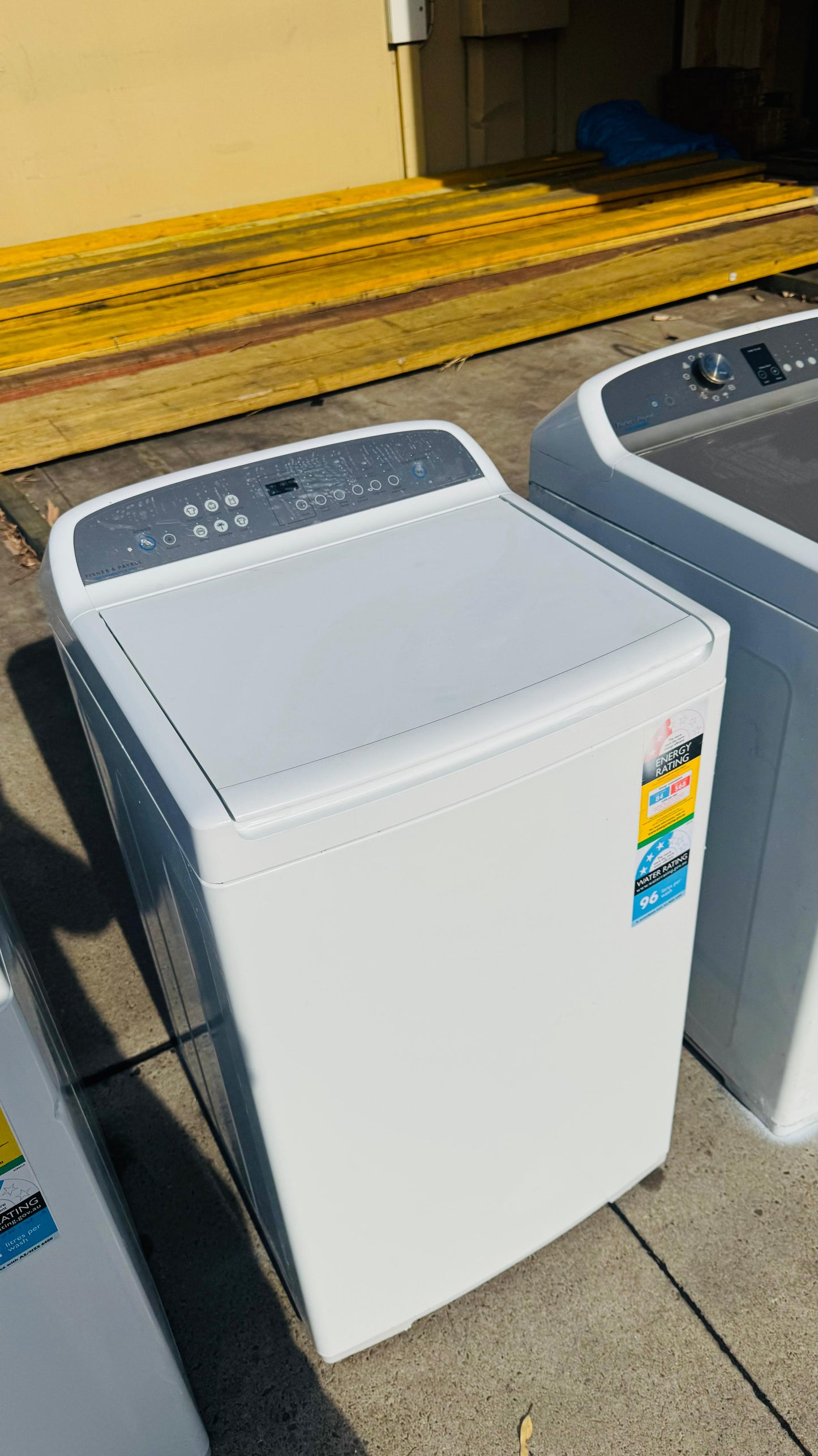FISHER AND PAYKEL 8.5KGS TOP LOADER WASHING MACHINE