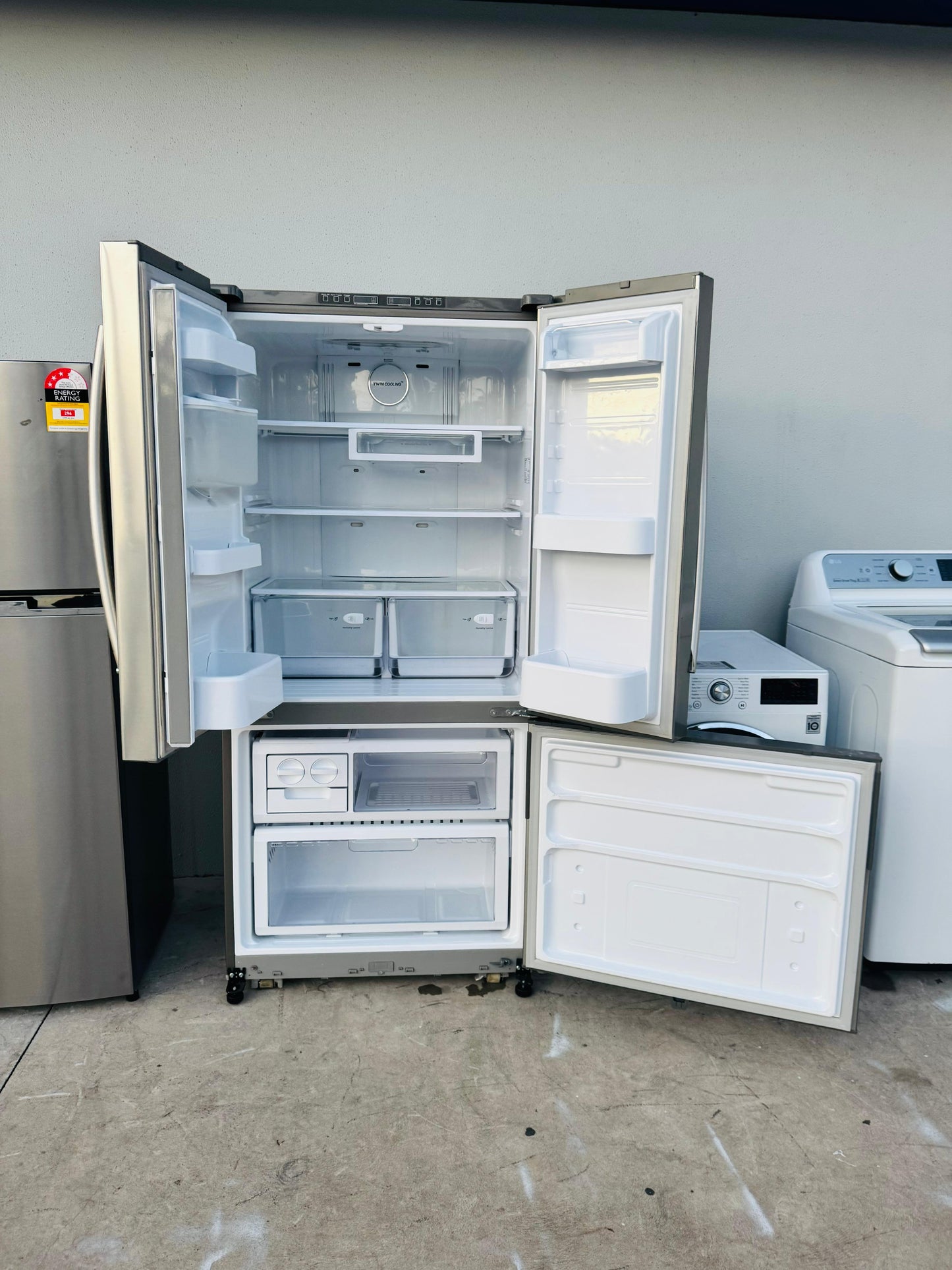 SAMSUNG FRENCH DOOR 533 FRIDGE FREEZER